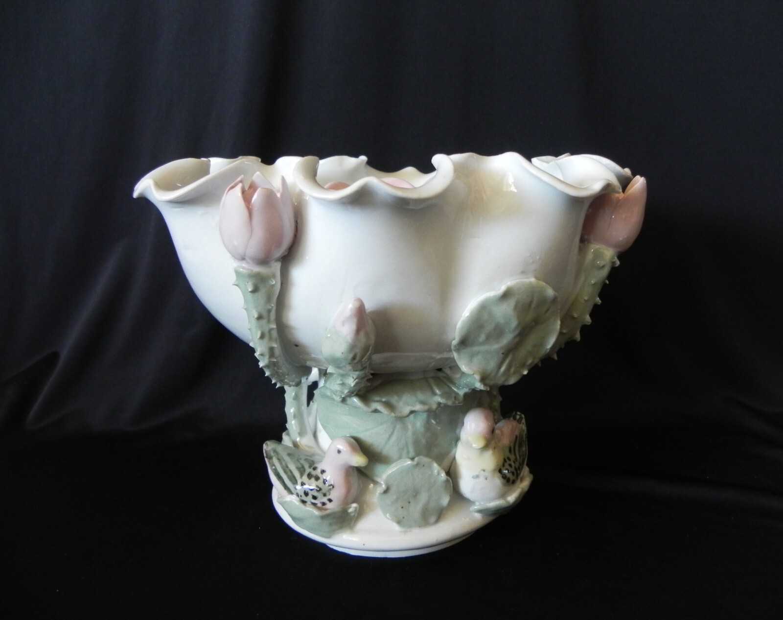 Blanc de Chine White Lotus Lily Pad Ducks FLOWER FROG Porcelain Pedestal Bowl