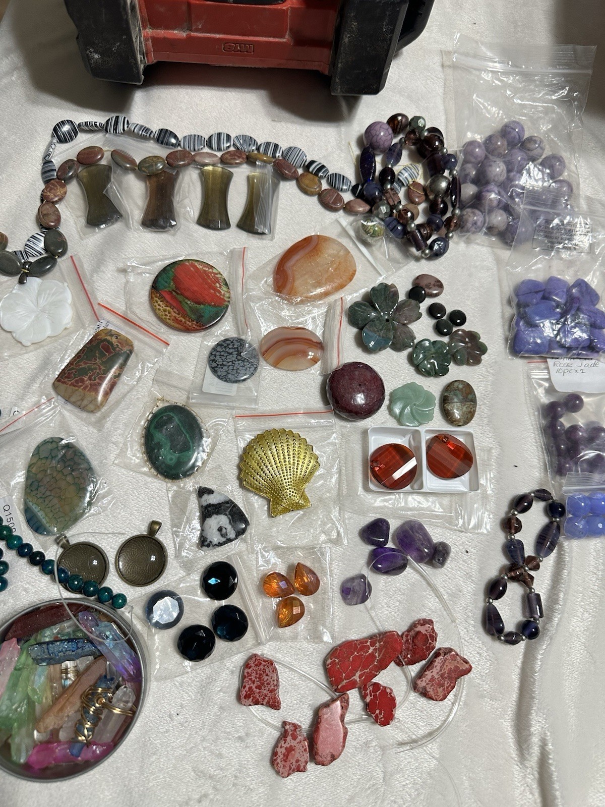 Lot 2lbs + Misc Stones Beads Jasper Jade Chrystal Jewelry Craft New Old Stock