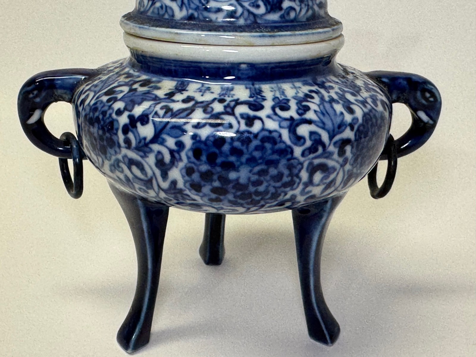 Vintage Chinese Blue & White Porcelain Censer Hand Painted Floral 6 ½” High