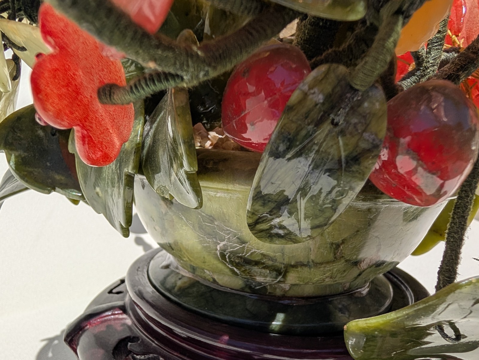Vtg 1960’s Chinese Export Jade, Jadeite, Agate, Carnelian & Quartz Bonsai Tree