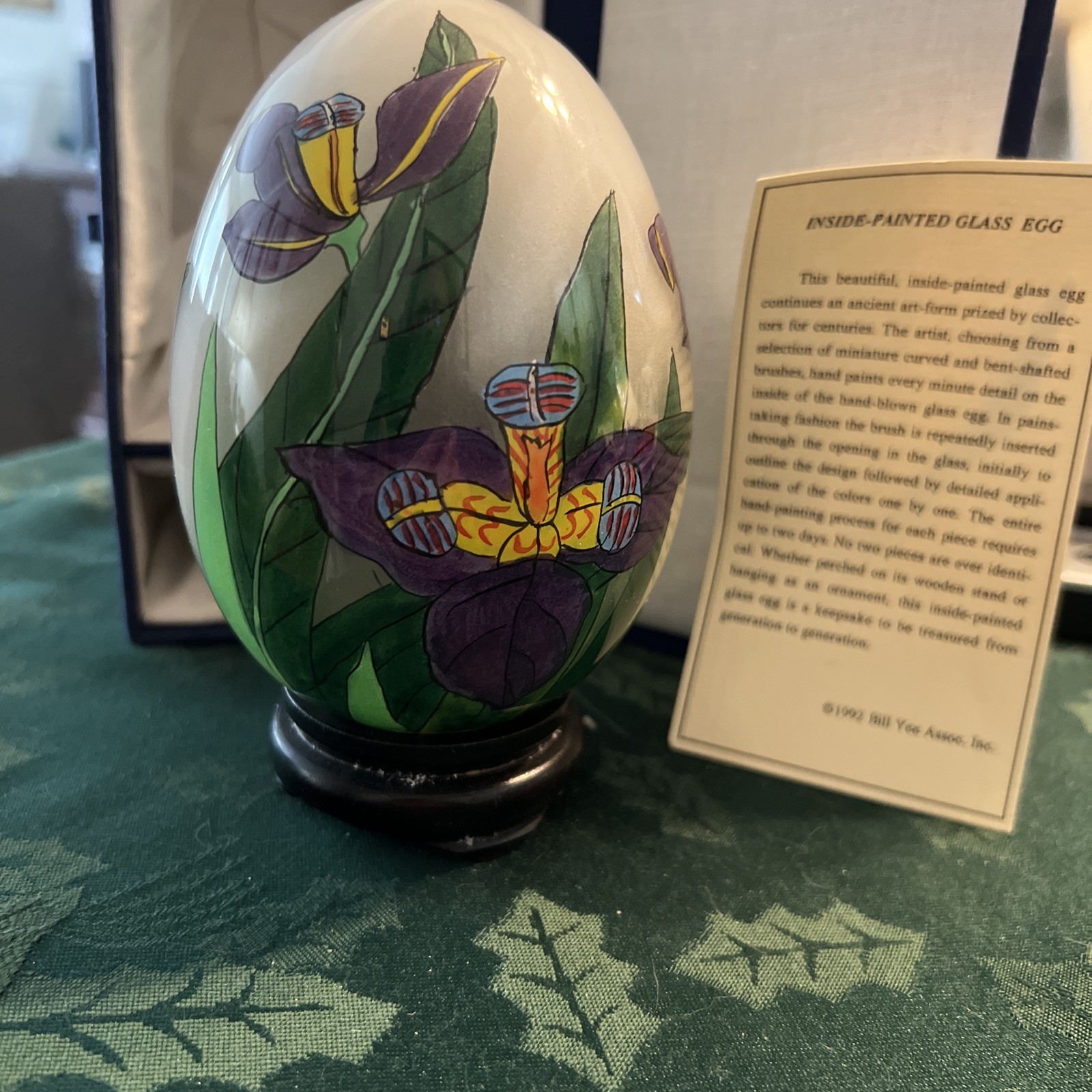 VTG CHINESE REVERSE PAINTED EGG FLORAL WITH STAND AND BOX 5”
