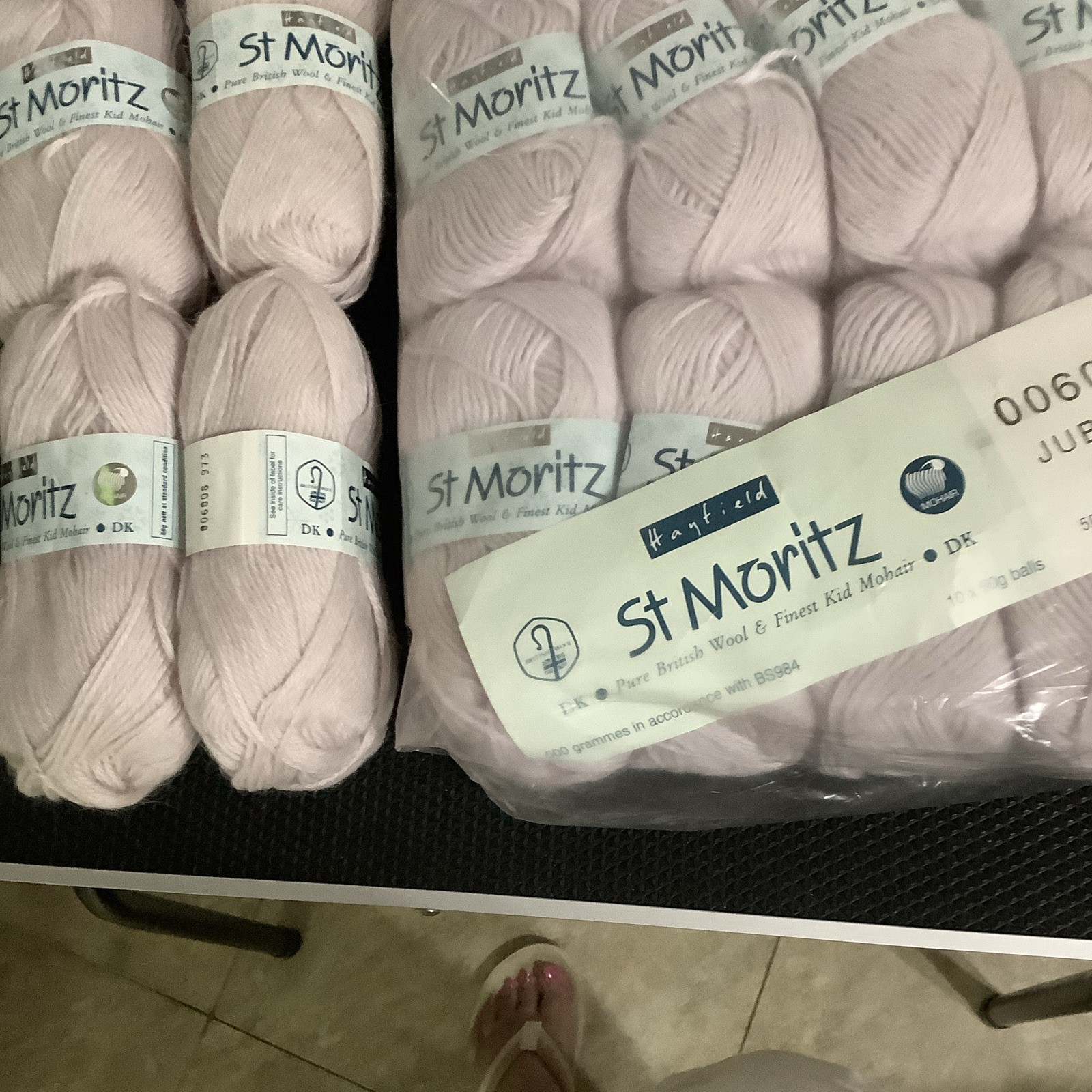 St Moritz Jubilee DK Light Worsted Wool/Mohair Pink Yarn Skein Lot MPN 006008
