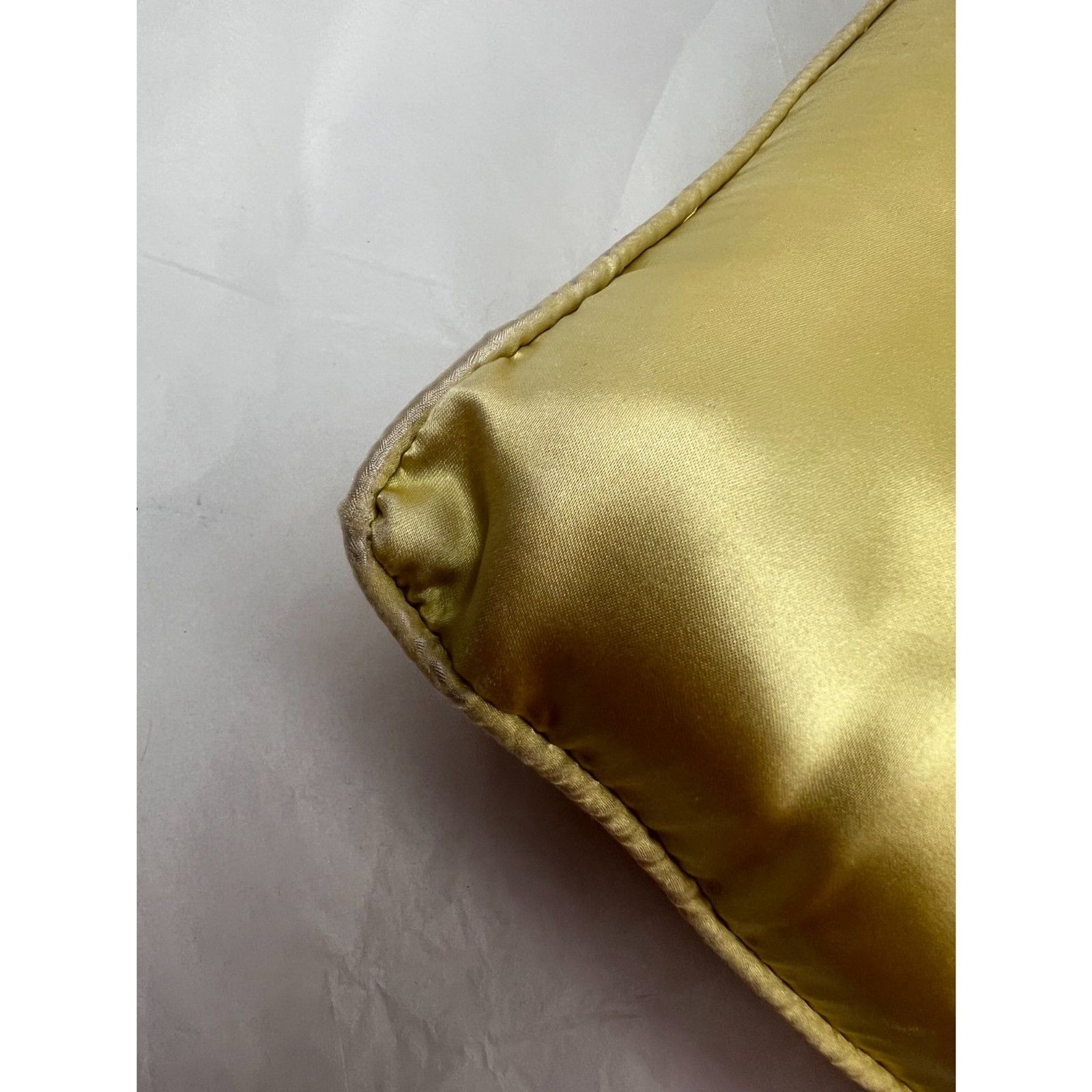 MCM Chinese 100% Silk Embroidered Throw Pillow Gold Removable Cover 15″x15″ EUC