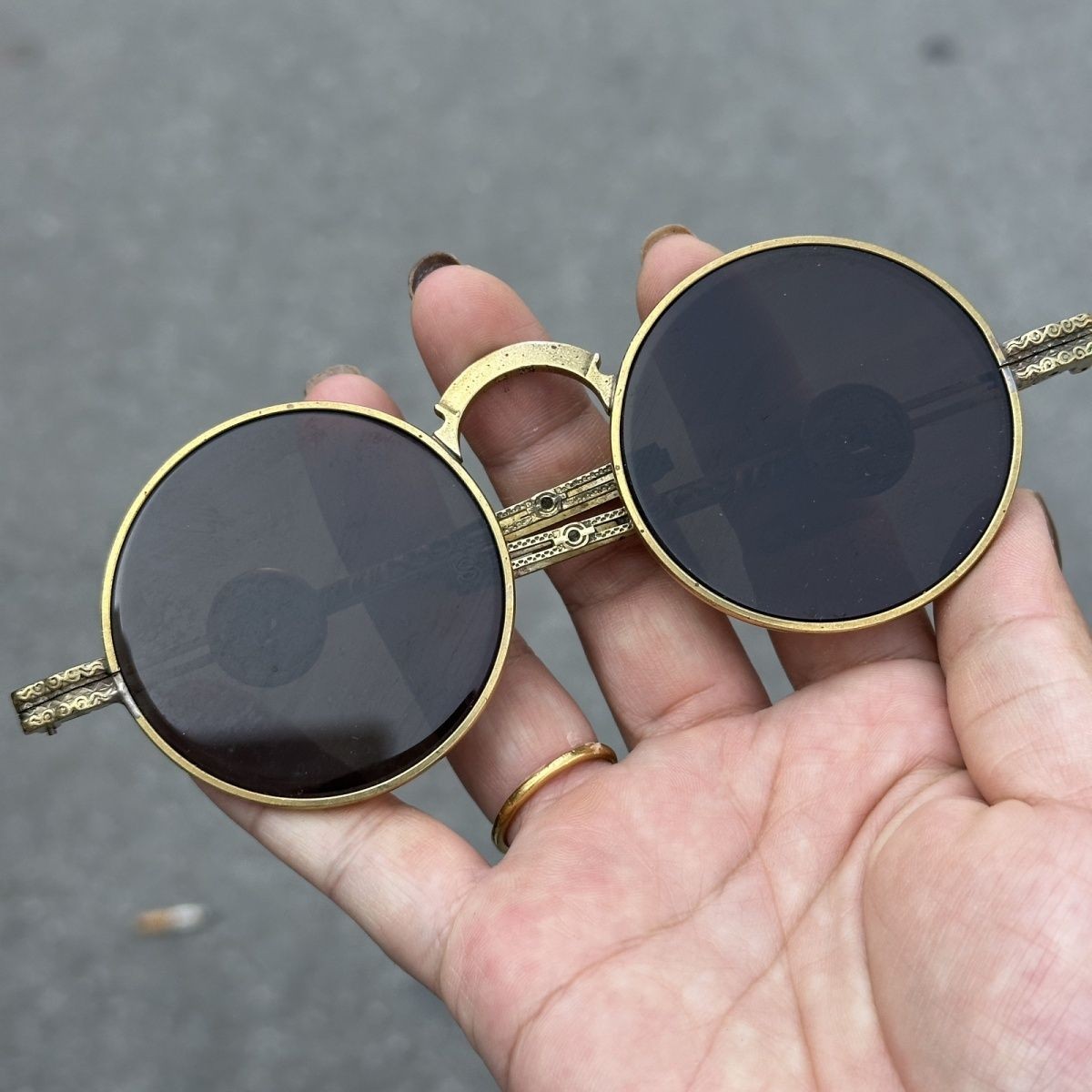 Vintage Punk Solid Copper Frame Crystal Stone Round Sunglasses Eyewear