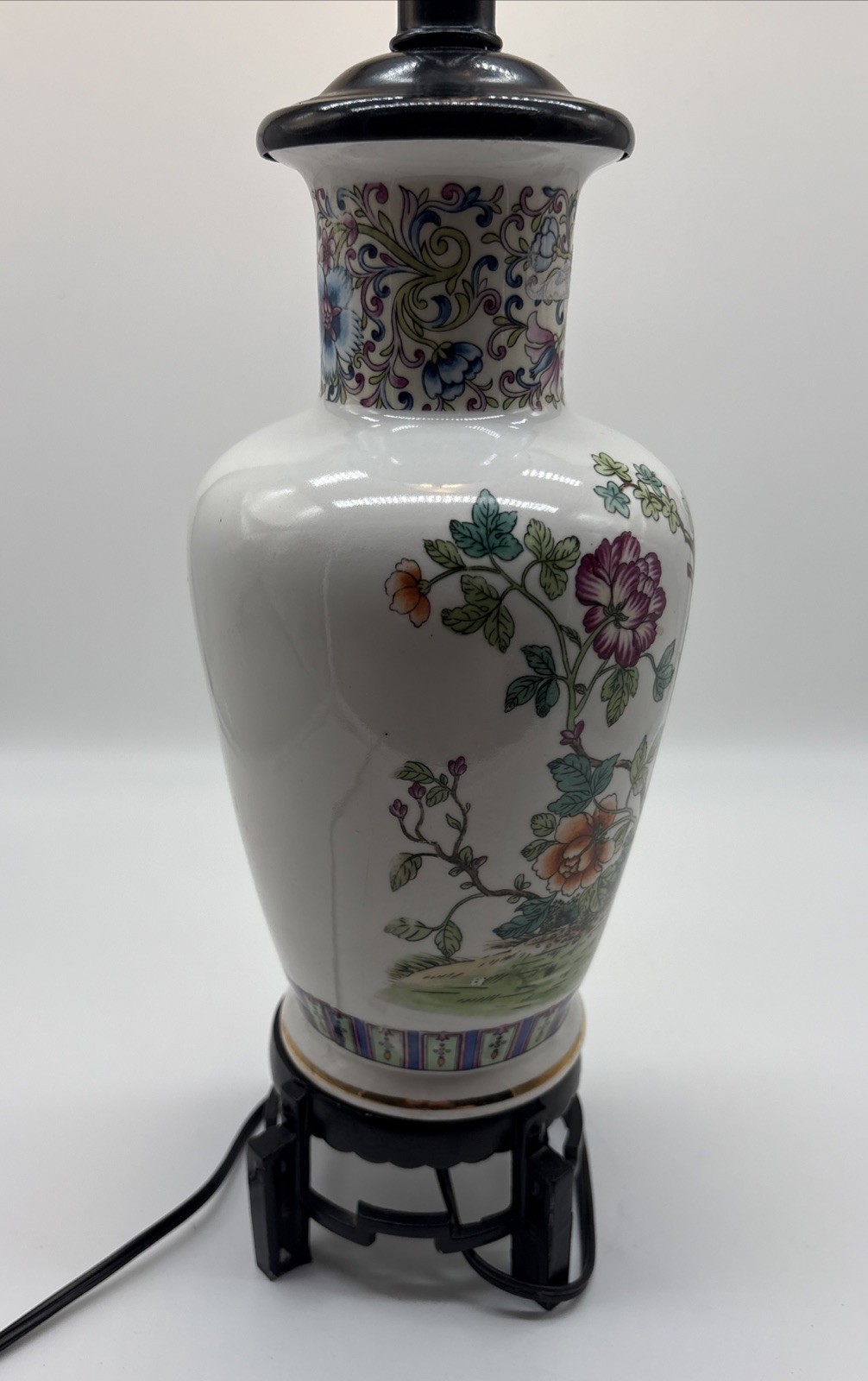 Vintage Chinese Porcelain Vase Lamp With Asian Birds Feathers Floral