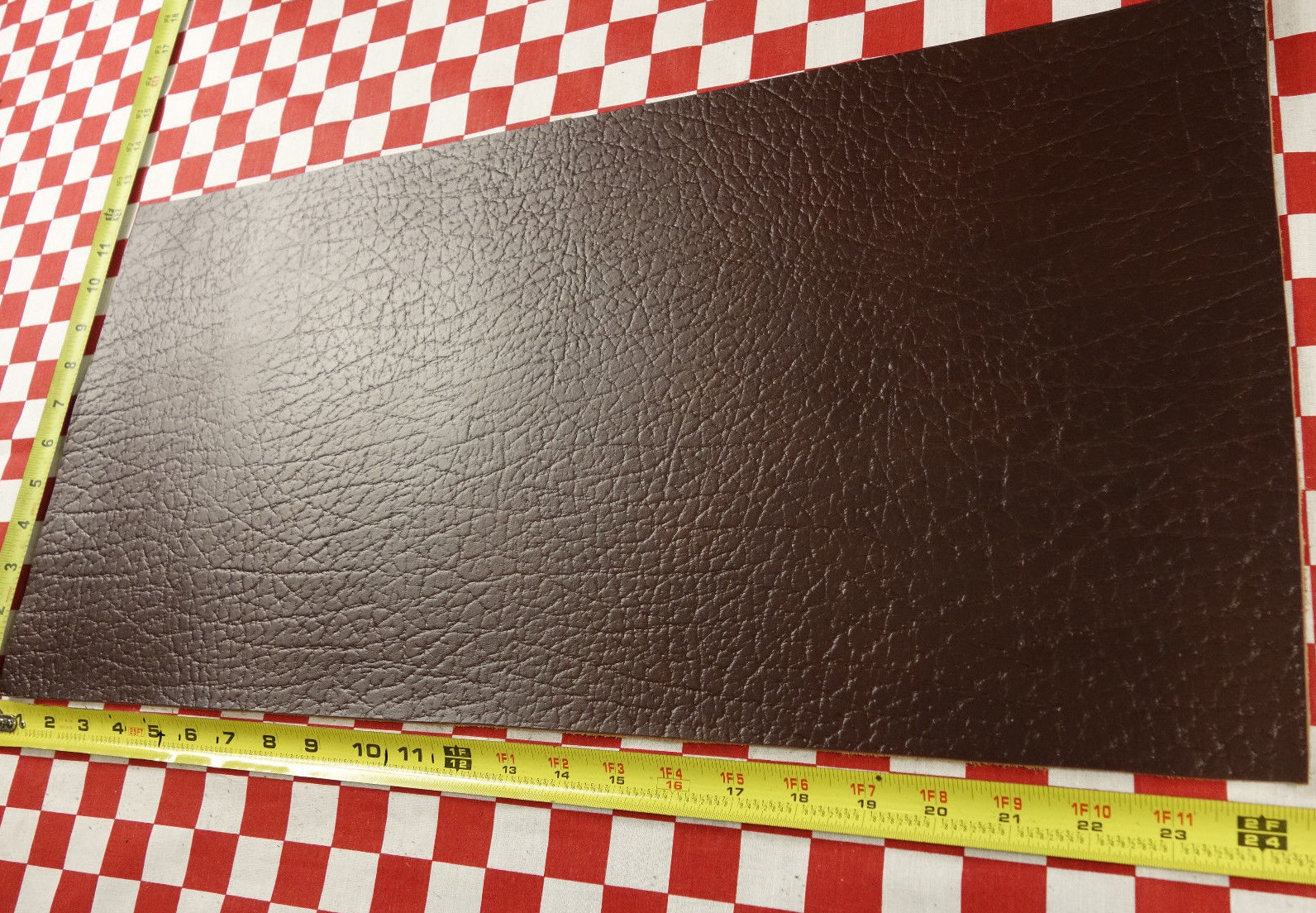 HORWEEN BROWN CHROMEXCEL ROUGHNECK PRINT LEATHER HIDE 6 oz. 24″x12″ 1st. QLTY