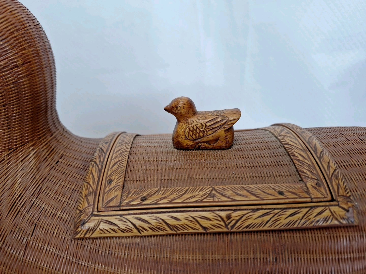 Mid Century SHANGHAI HANDICRAFTS WICKER & CARVED WOOD BASKETRY Basket BOX DUCK