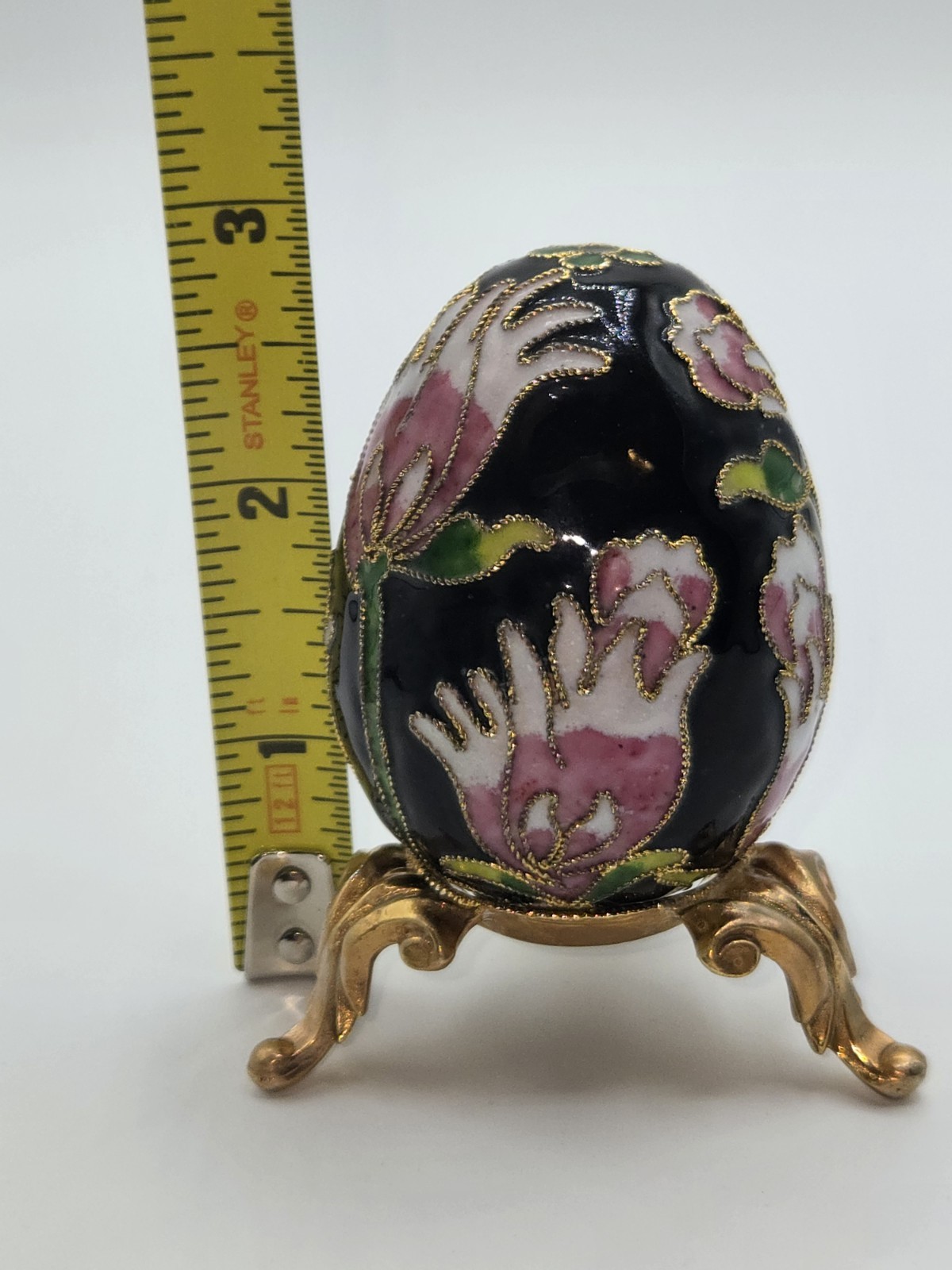 Chinese Cloisonné Metal / Enamel Egg w/Gold colored Metal Display Stand Vintage