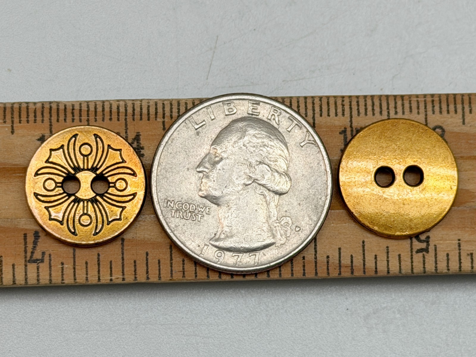 10pc Antique Gold Floral Metal Button 2-Hole Flat Back Sewing Craft Buttons 16mm