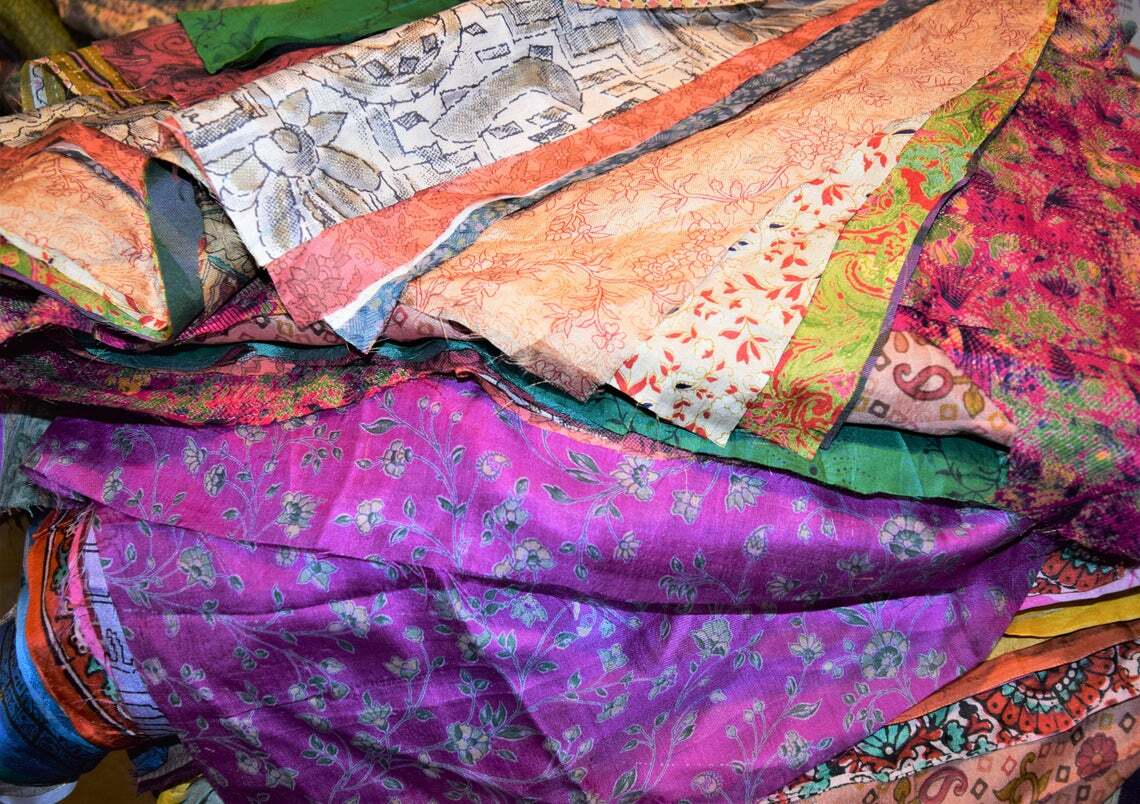 10 qty Huge Lot 100% Pure Silk Vintage Sari Fabric remnants scrap 10″X30″
