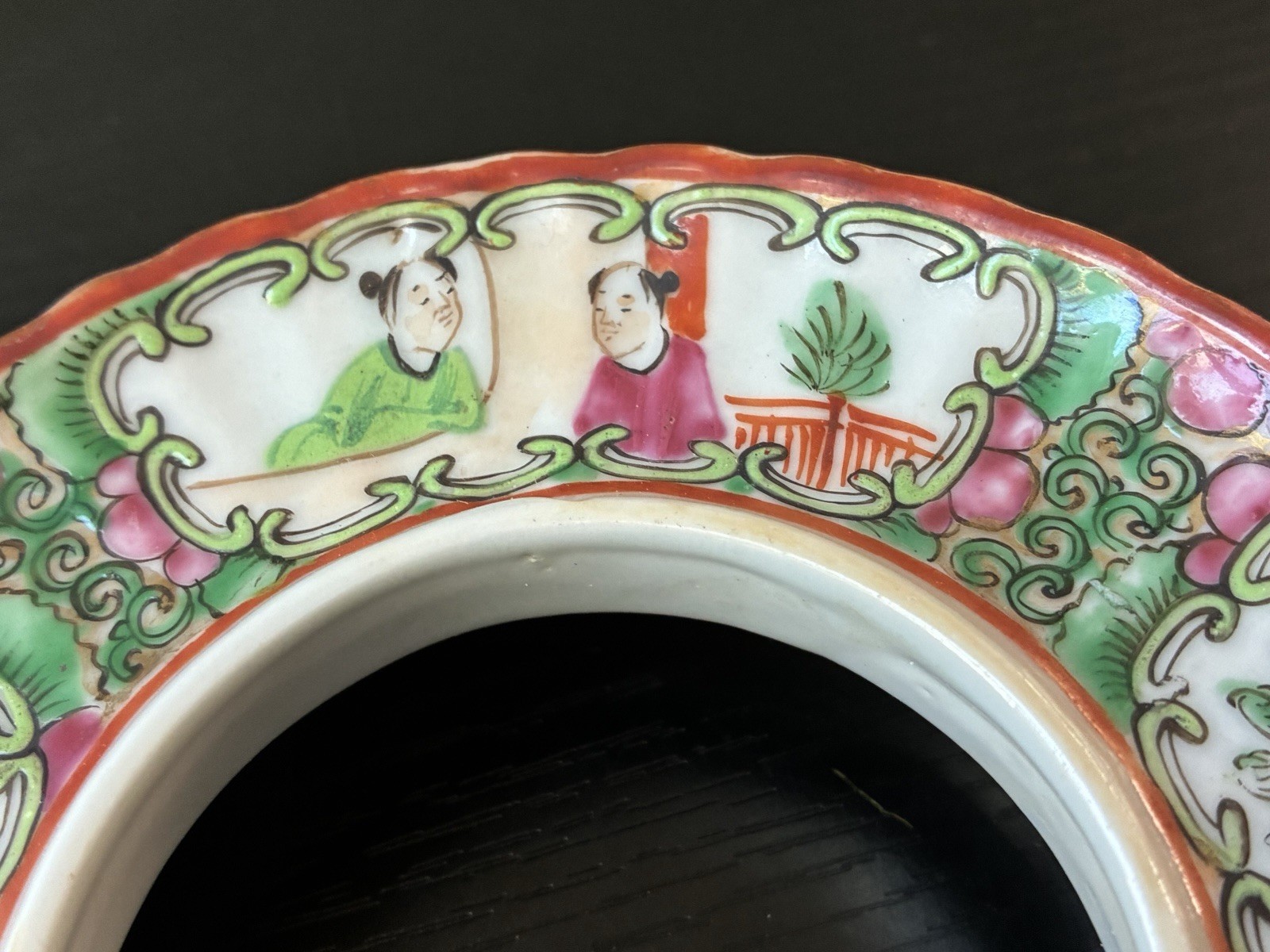 VTG Chinese Rose Medallion Porcelain Lid Collar Gallery Stand Replacement, 4.5″W
