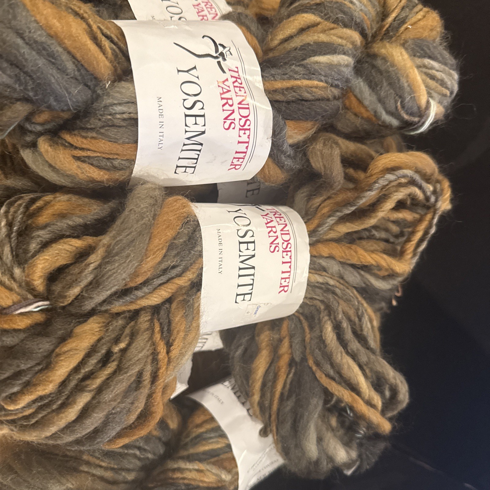 Trendsetter Yosemite Yarn Lot 7 Italian wool blend Brown Gray color 271