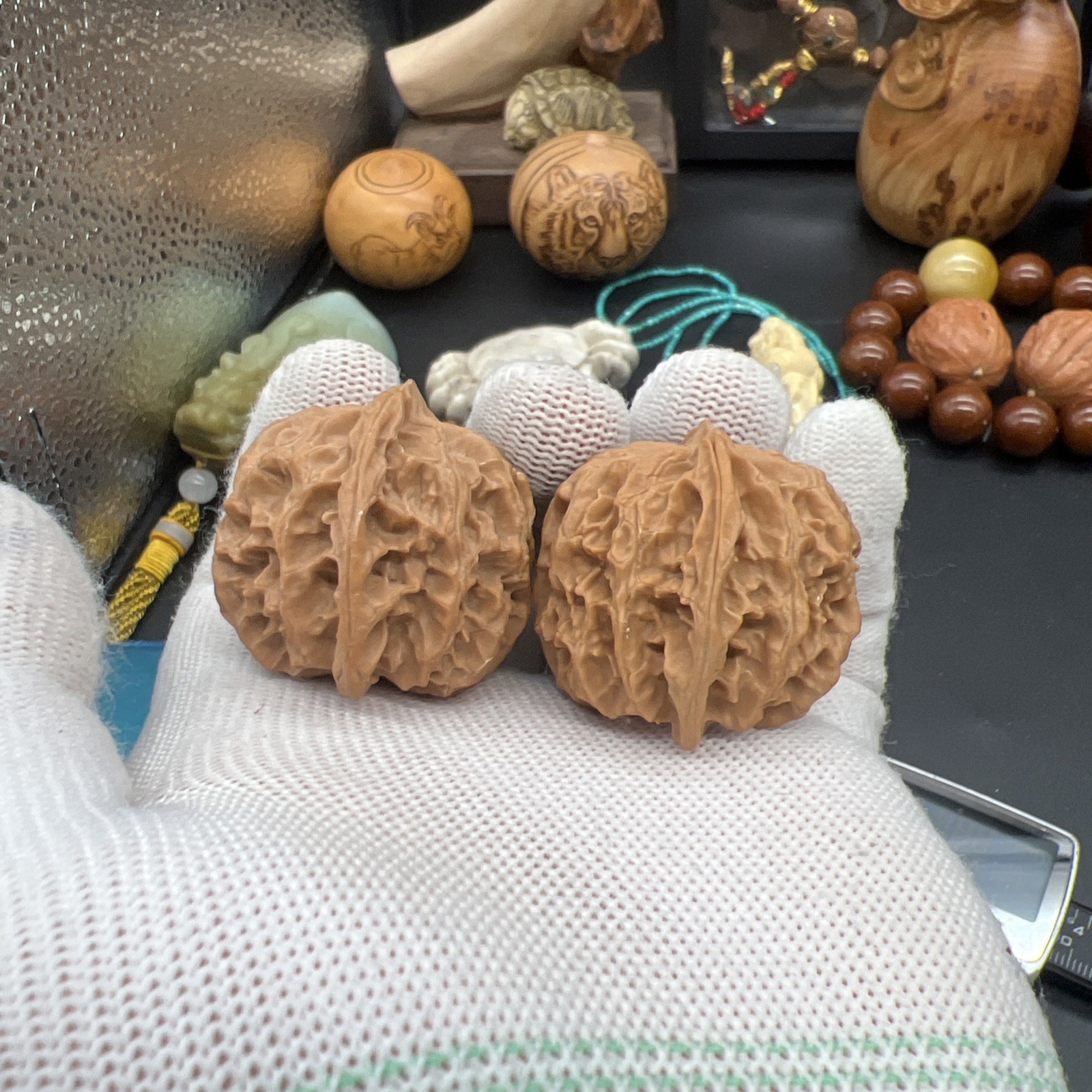 Pair of Match Chinese Health Walnut 37×37.5×36mm 精配文玩核桃~全品苹果园🍎狮子头
