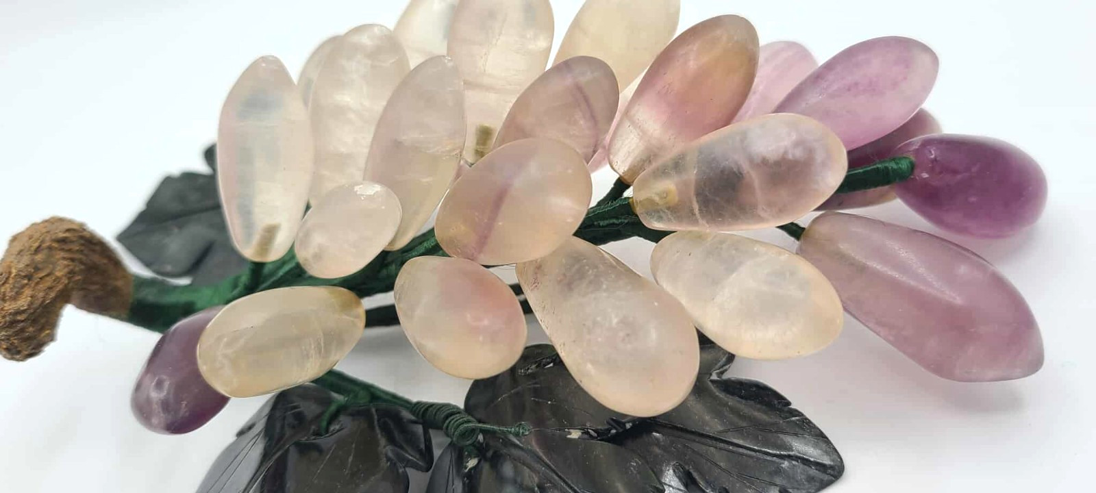 Vtg 1950’s Grape Cluster Hand Carved & Polished Quartz Grapes, Jade Leaves ~6.5″
