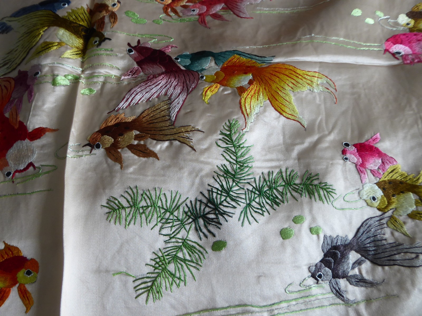 Vintage Chinese Embroidered Silk 100 Gold Fish Large Panel Bed Cover 56″x76″