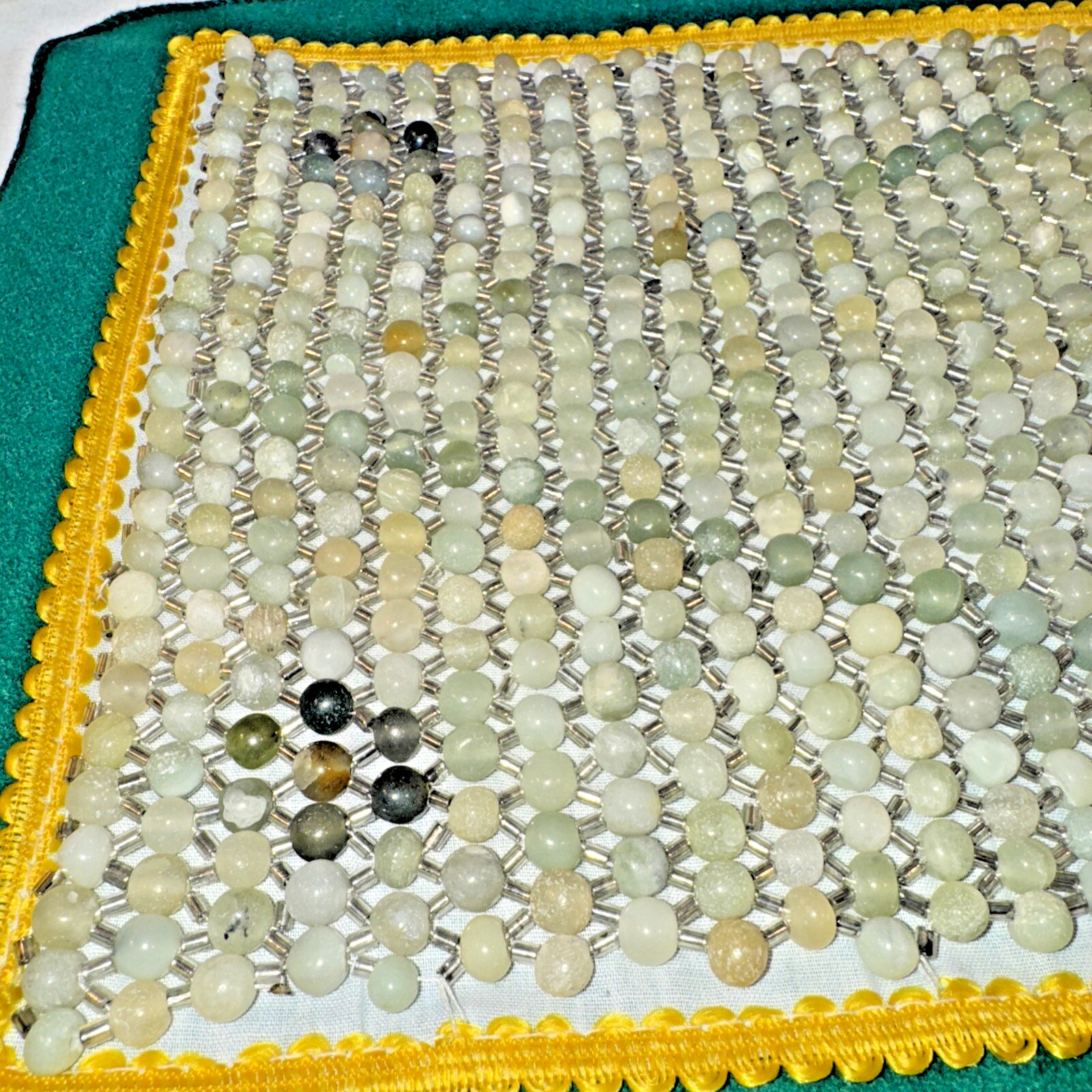 Vintage Healing Jade Crystal Stone 1035 Beads Chinese Pillow 20″ x 12″ 1Lb 10oz