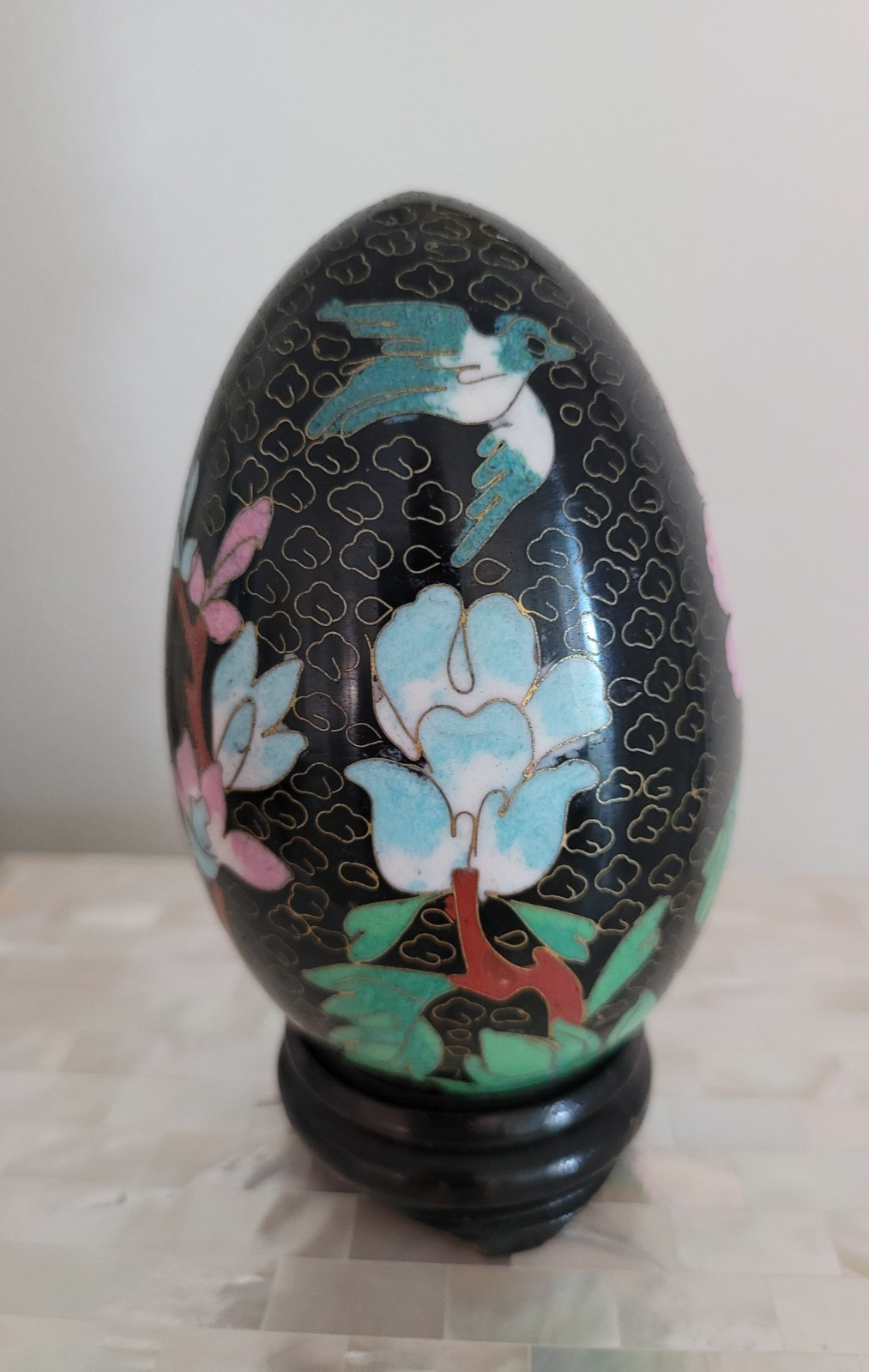 Vintage Chinese Large Black Floral Bird Cloisonne Egg on Wood Stand 5-5/8″ High