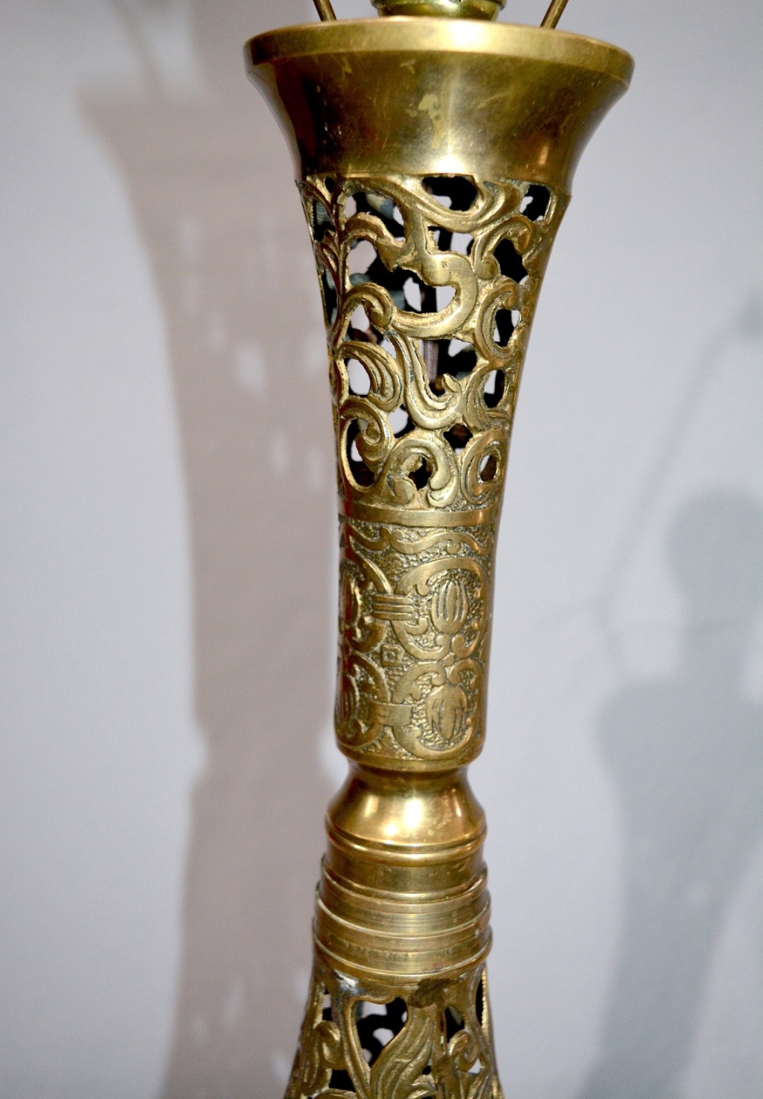Brass Table Lamp Vintage Chinoiserie Chinese Dragon Pierced Art Sculpture Flower