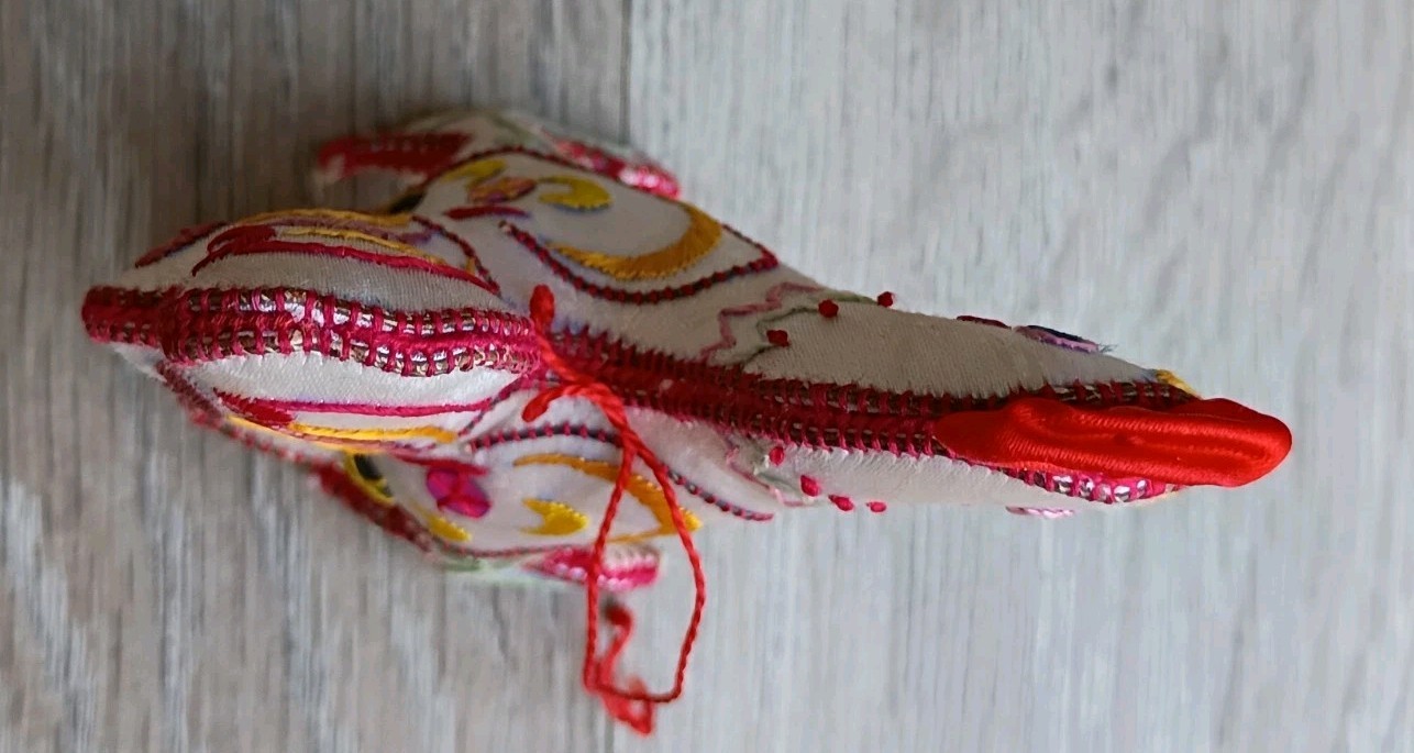 Silk Stuffed Rooster Ornament 3.25″ Figurine Handmade Chinese Embroiderd VTG