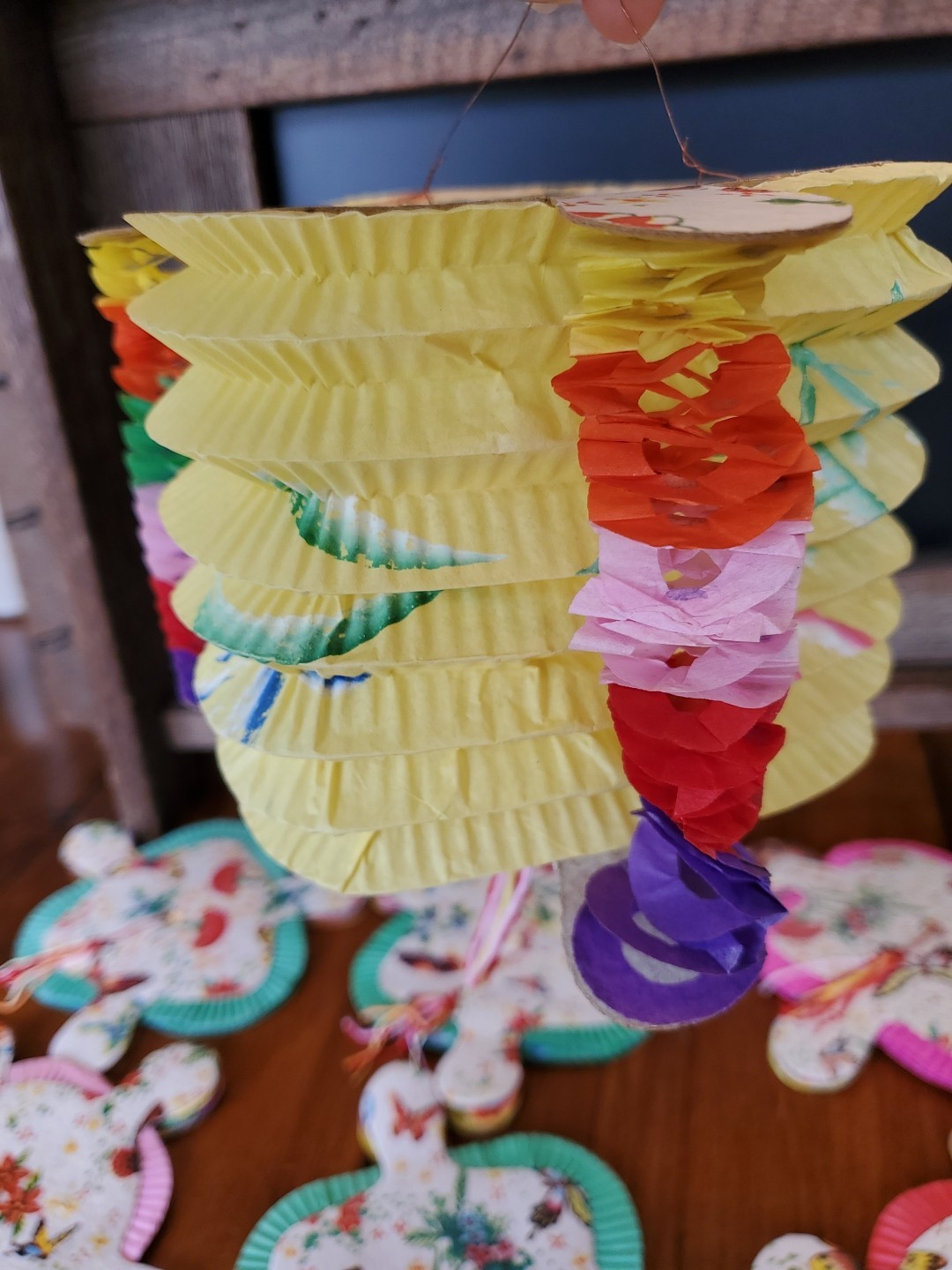 12 Genuine Vintage Chinese Paper Lanterns With Tassels Butterfly Print Cardstock
