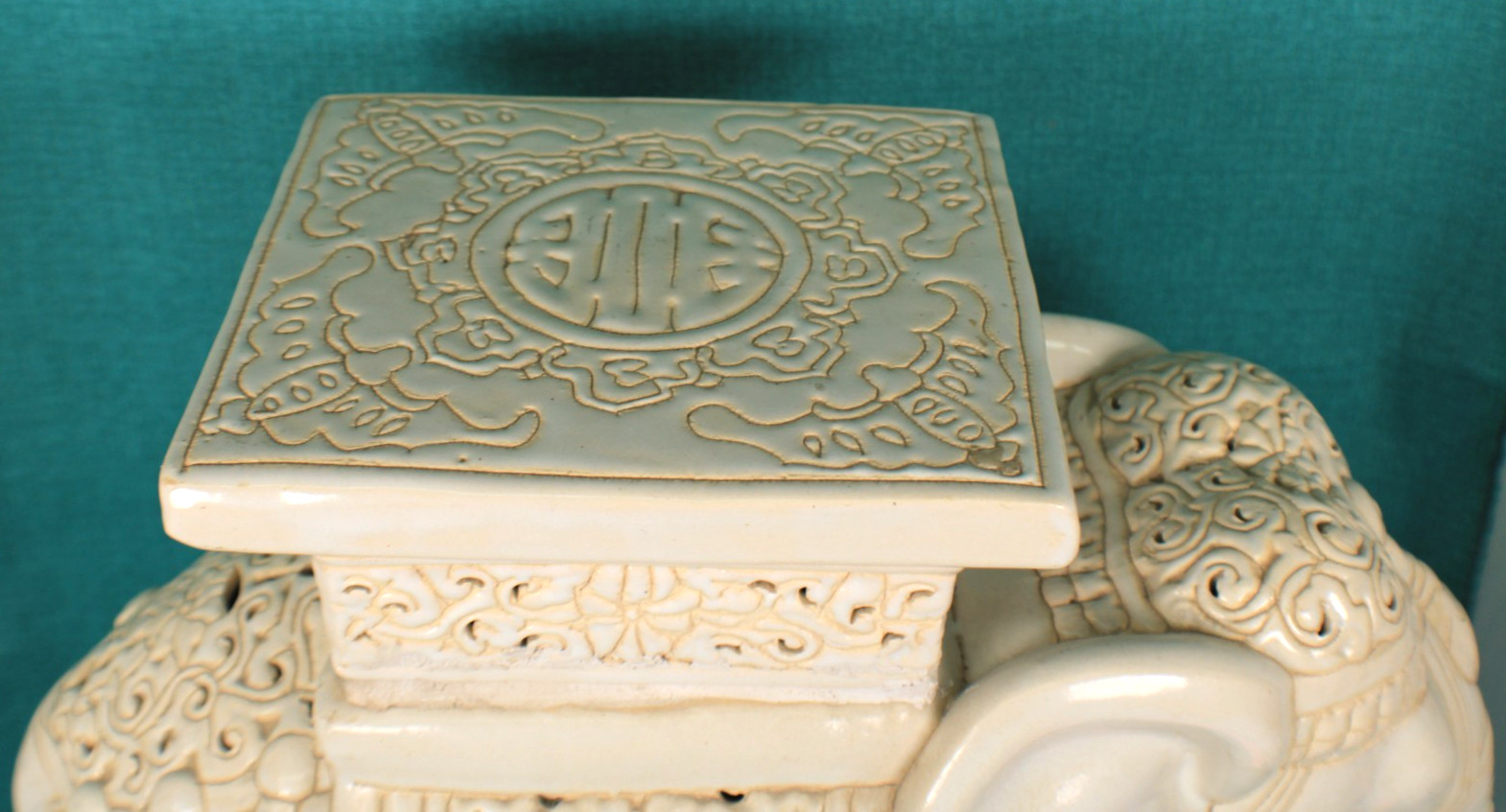 Mid Century Asian Style Ceramic Elephant Plant Stand Beige/ Off -White