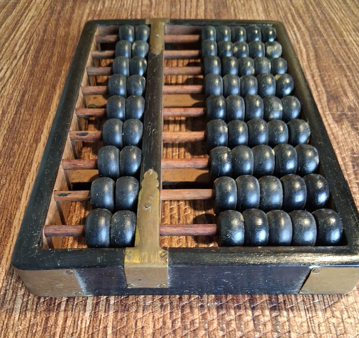 Abacus Black Wood Frame with Brass Brackets 9 Rows & 63 Beads 8” X 5” Vintage