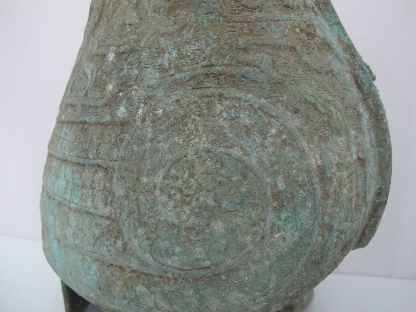 Antique CHINESE Bronze Ware Archaic OWL Bird Wine Vessel Pot Missing Head