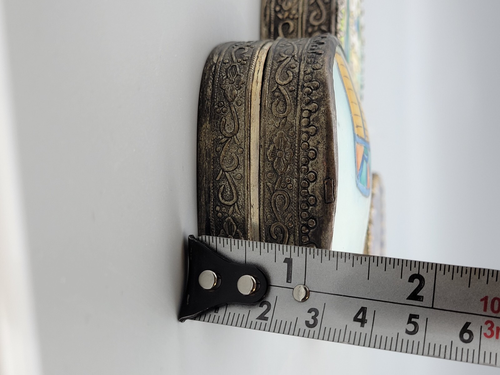 Three Chinese porcelain lid sliver trinket box