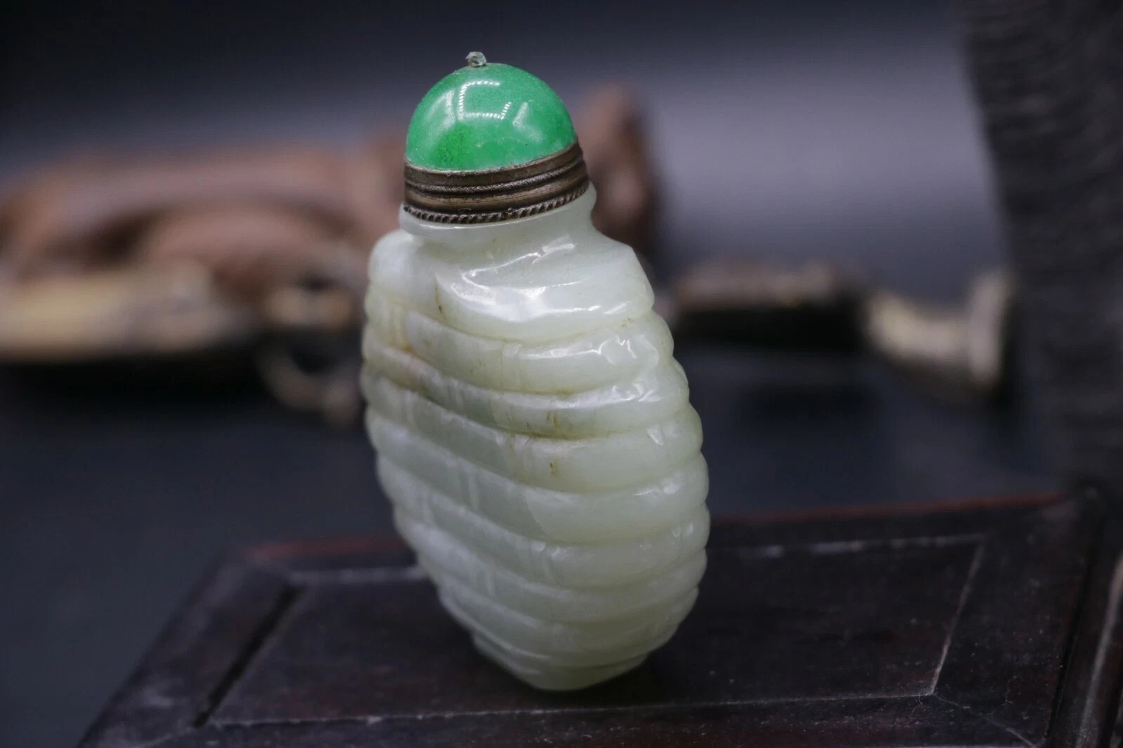 Chinese CULTURAL Old Hetian JADE Bamboo Vein Snuff Bottle Totem Amulet Carving
