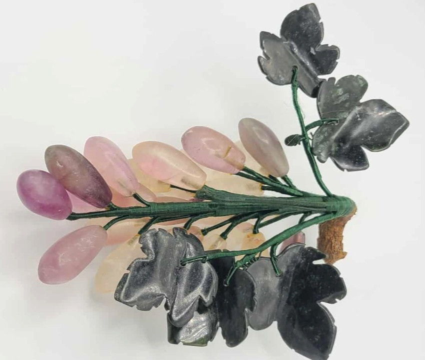 Vtg 1950’s Grape Cluster Hand Carved & Polished Quartz Grapes, Jade Leaves ~6.5″