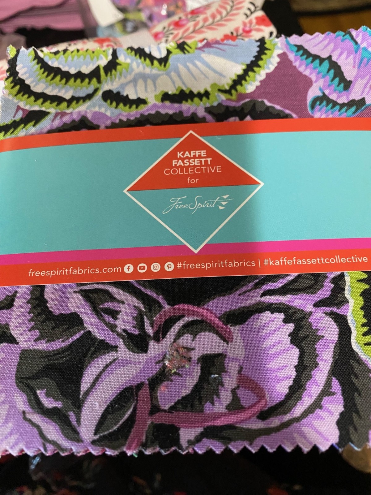 Kaffe Fassett Collective Aug 2025 -5″ charm pack – Hot