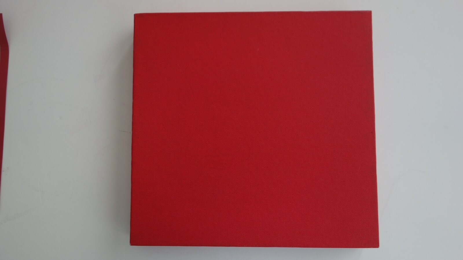 Beautiful Decoration Art Work Beige/Red Multi-Color Approximately 9″ X 8.5″ New