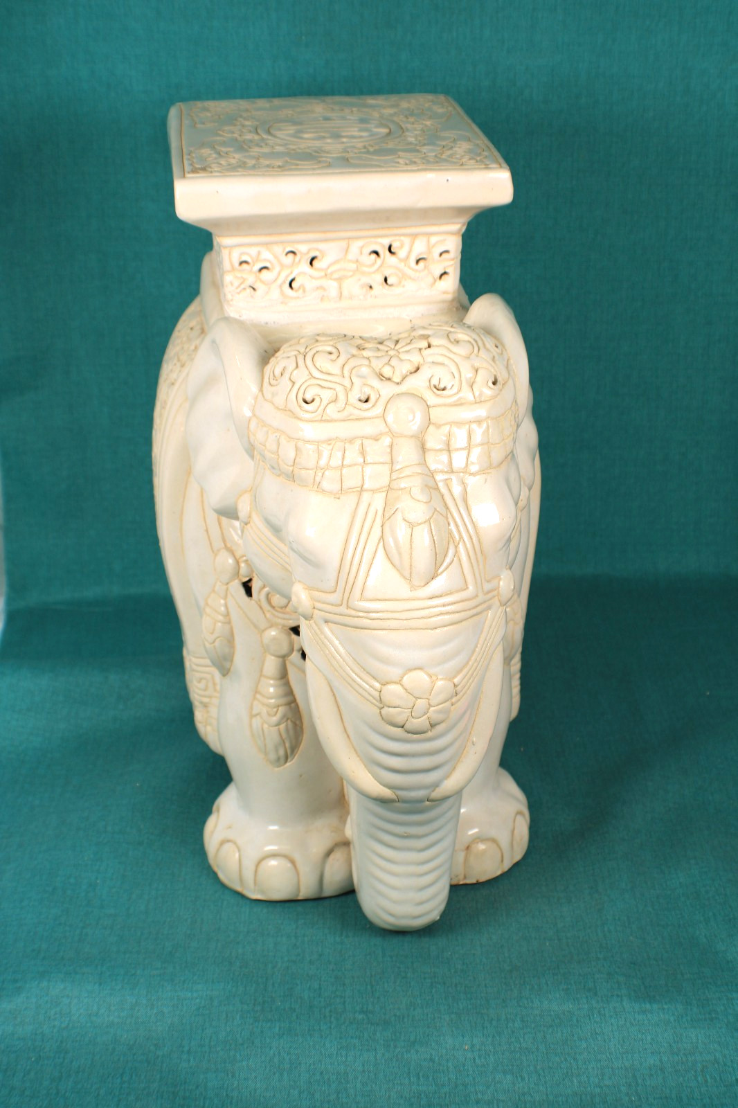 Mid Century Asian Style Ceramic Elephant Plant Stand Beige/ Off -White