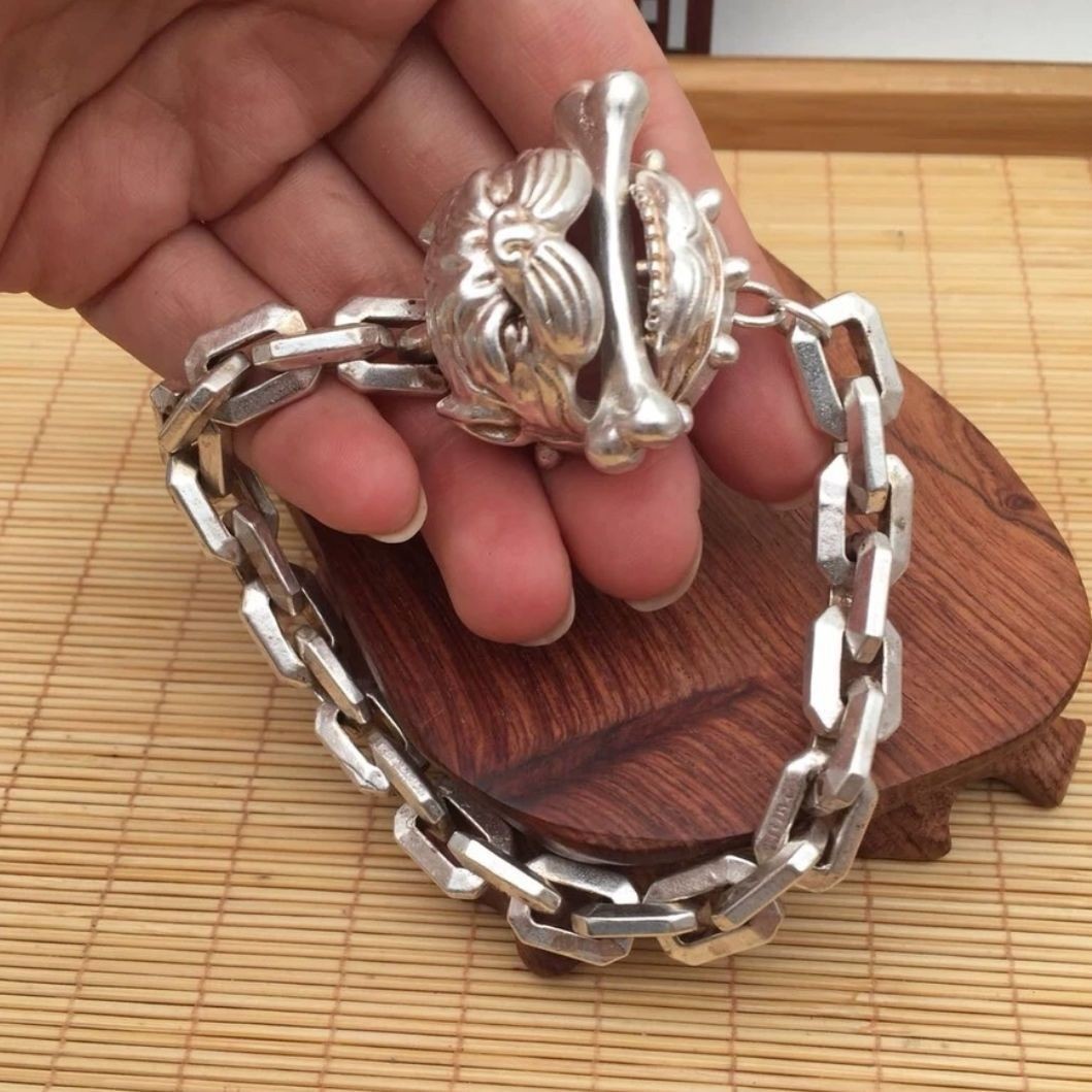 Silver Plated Alloy Men Bracelet Dog Head Bite Bone Punk Style Fashion Jewelry