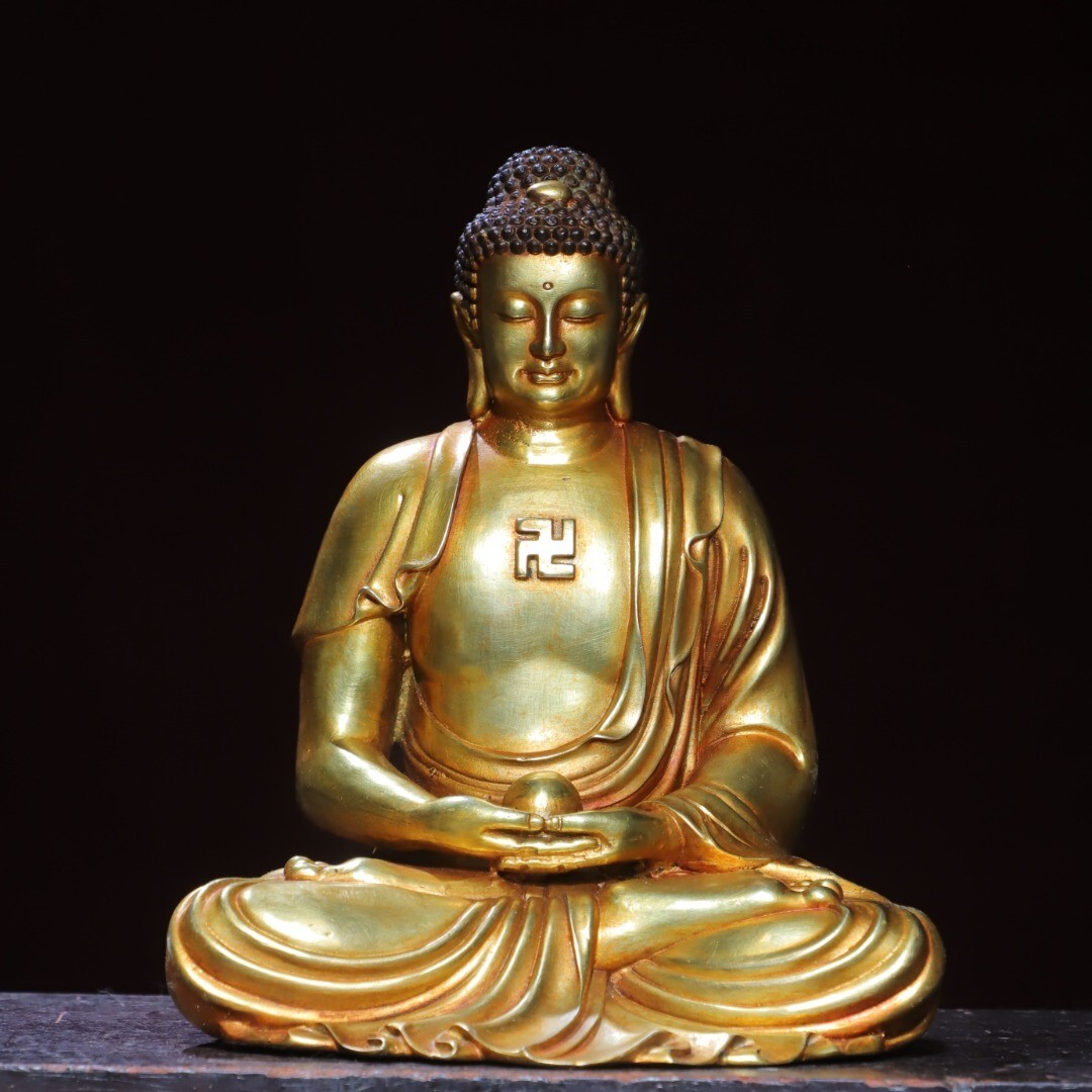 Bronze gilded statue of Shakyamuni Buddha