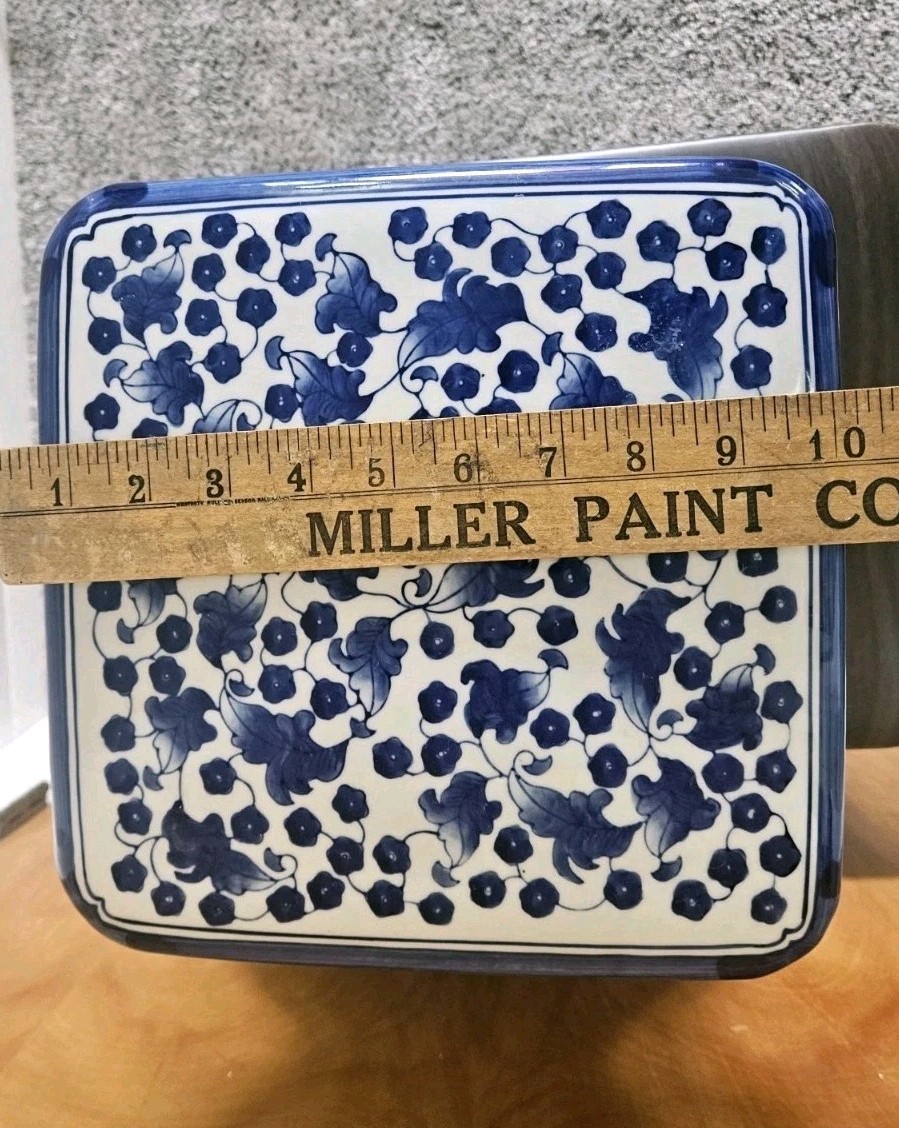 Beautiful Hand Painted Blue & White Chinoiserie Garden Stool Plant Stand Rare