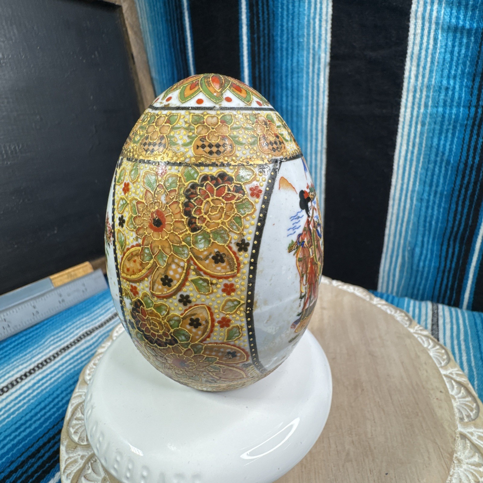 VTG Japanese Hand Painted & Beaded Satsuma Porcelain w/ Geishas Trimmed In Gold