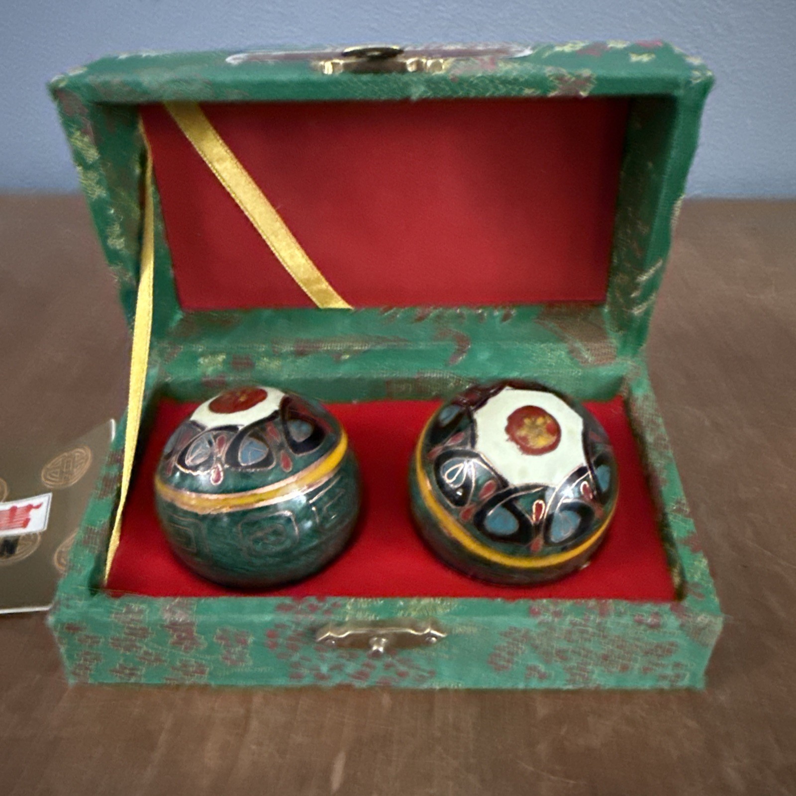VINTAGE 1985 IRON BALL DIRECTION SET SHOU XING BRAND MADE IN CHINA