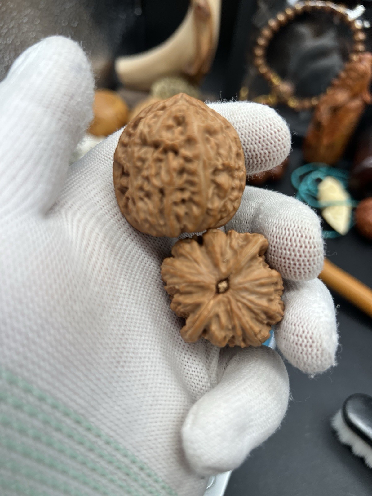 Pair of Match Chinese Health Walnut 36×35×36mm 精配文玩核桃～全品小众无名