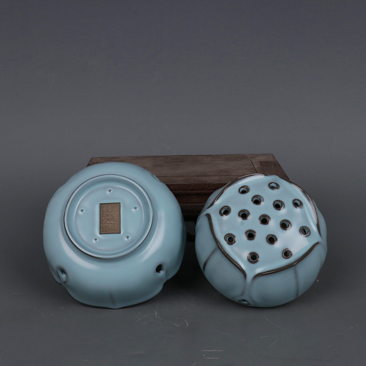 4.6″ Good Chinese Song Porcelain Ru Kiln Lotus Flower Smoked Incense Burner