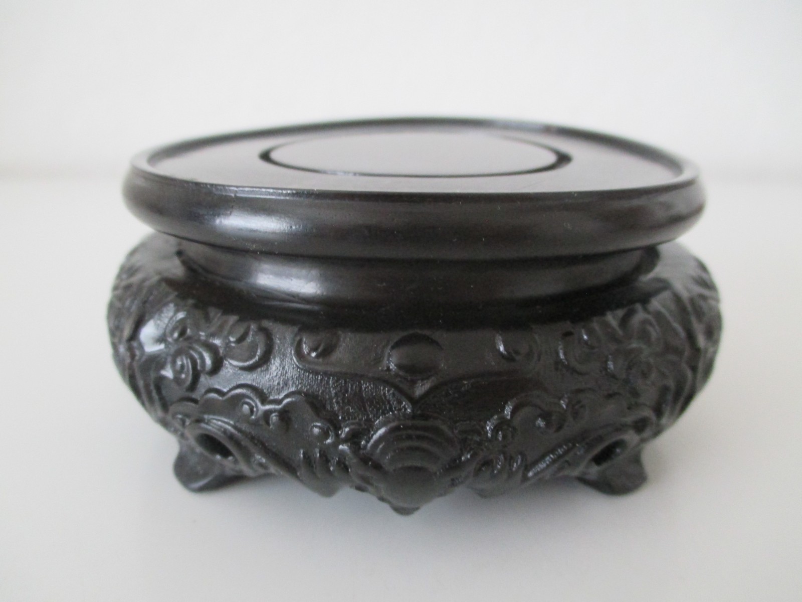 Chinese Footed Black Ornate 4″x2″ Round Resin Stand for 3.25″ Dia Base Vtg AZB