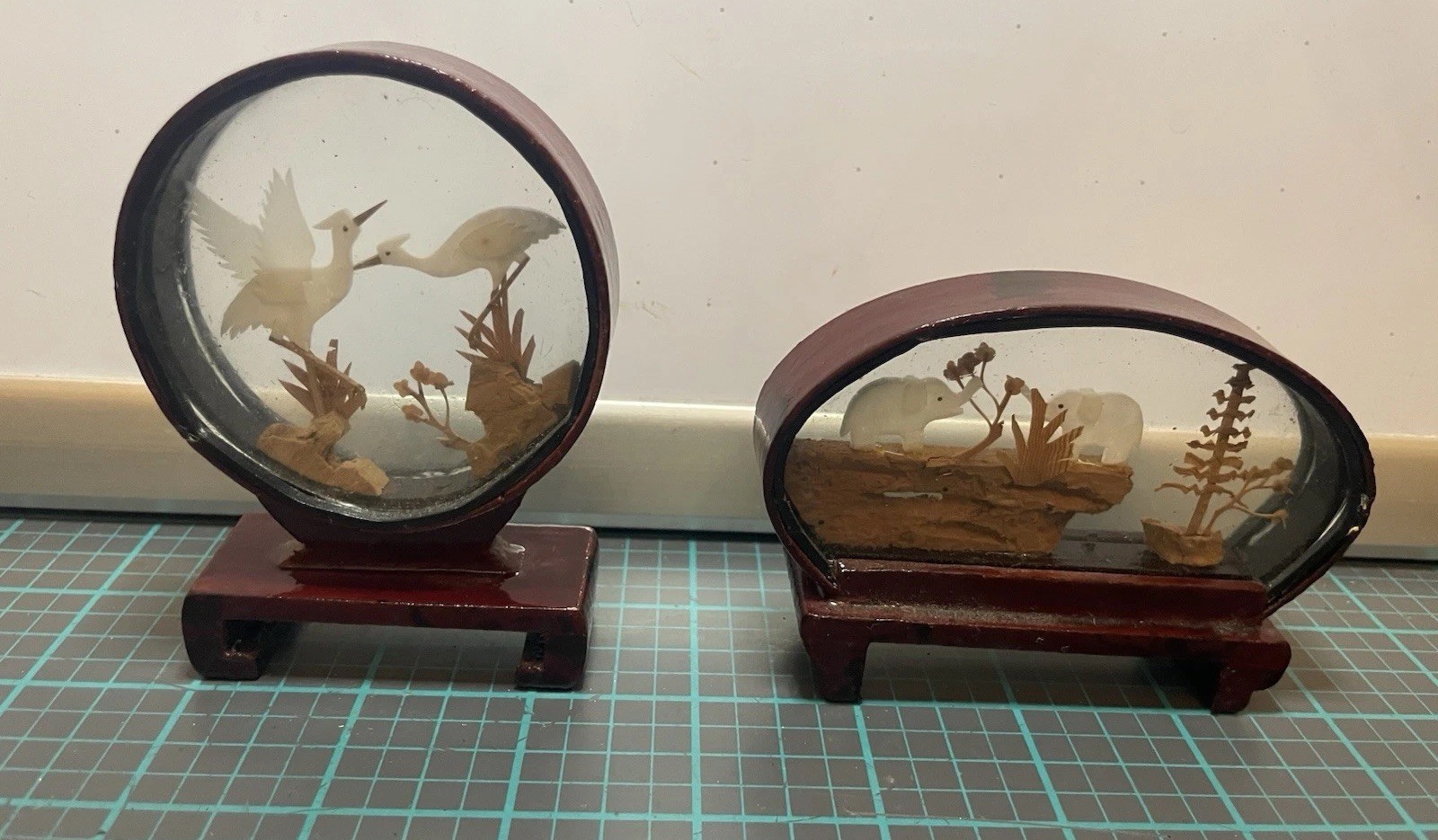 VINTAGE ASIAN Set CARVED CORK DIORAMA GLASS DISPLAY WOOD BOX Storks & Elephants
