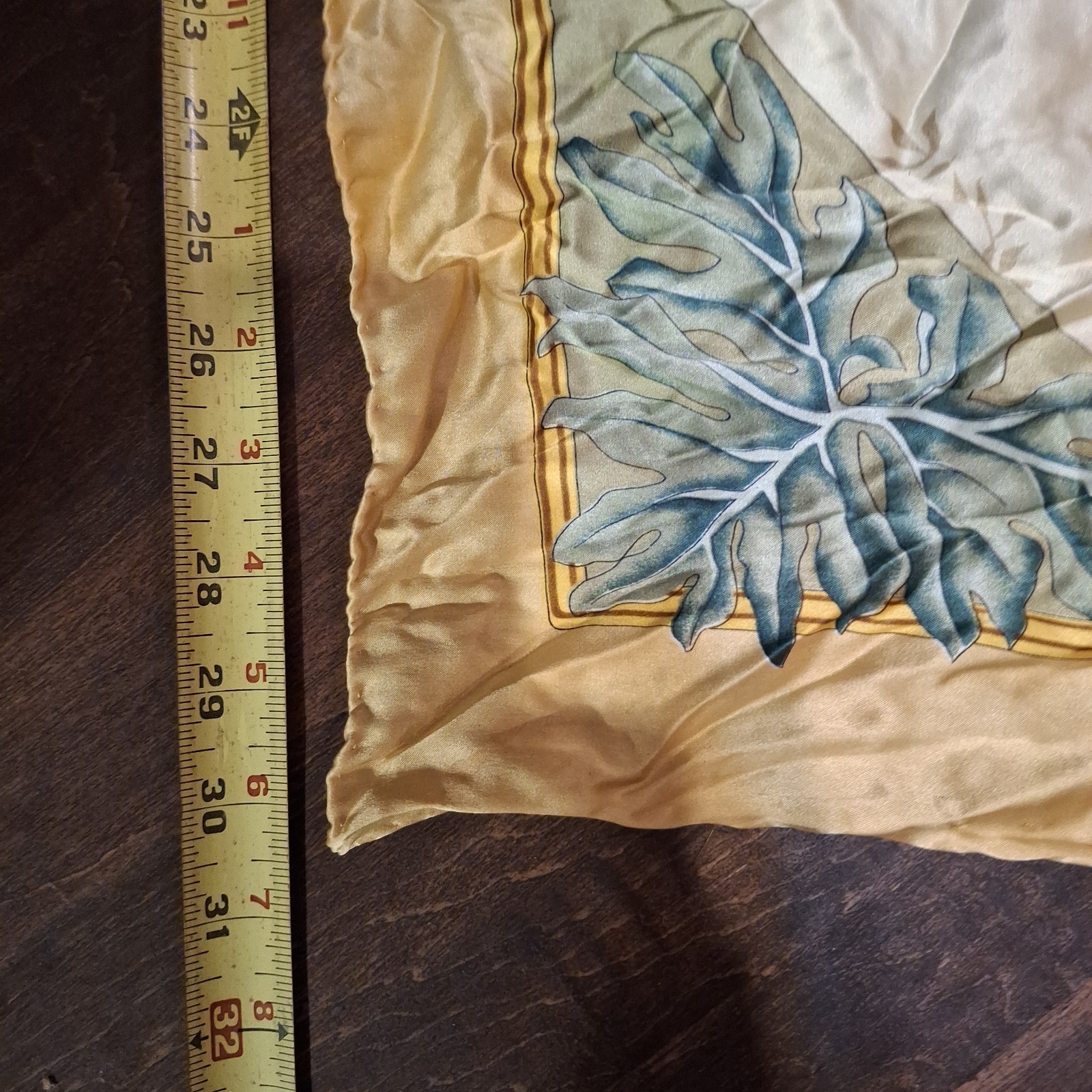 THESE ARE REAL CHINESE SILK SCARFES BUT THEY’RE SO WRINKLED AND I DON’T KNOW…