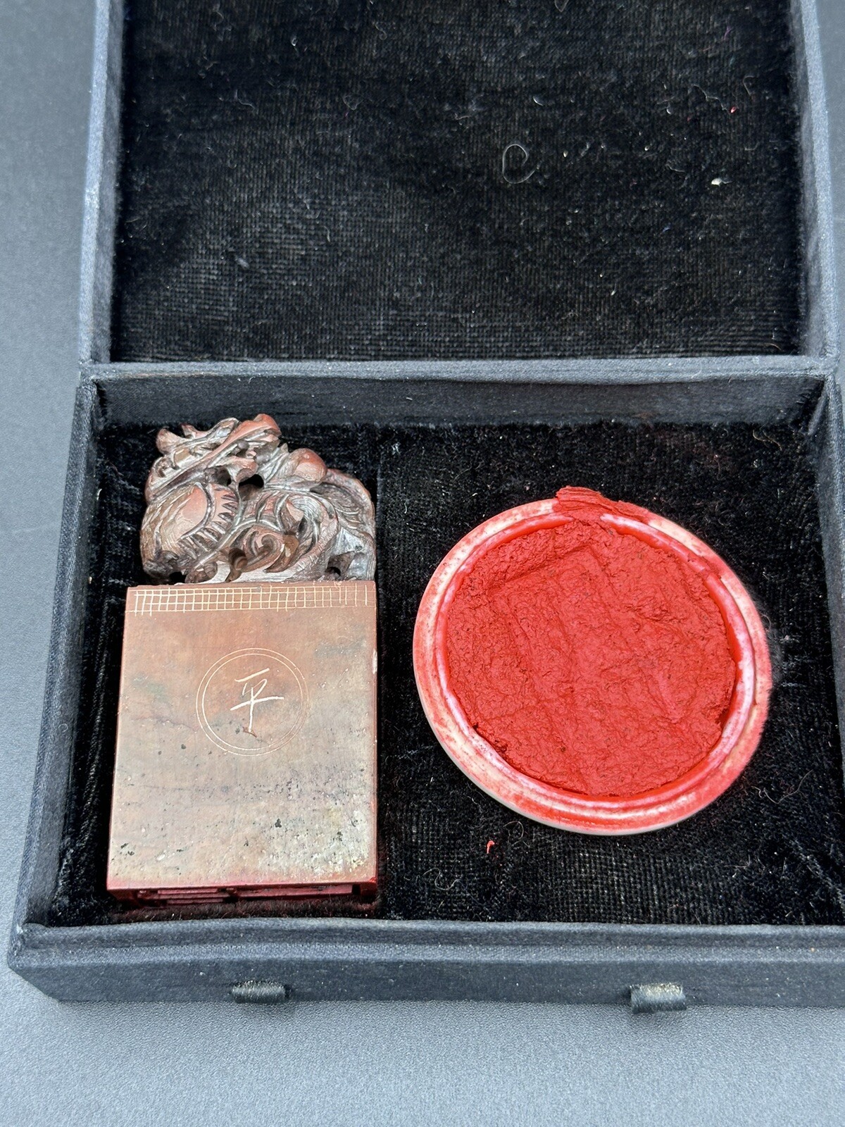 Carved Oriental Chinese Soapstone Stamp Dragon Figurine Seal Ink Kit with Box