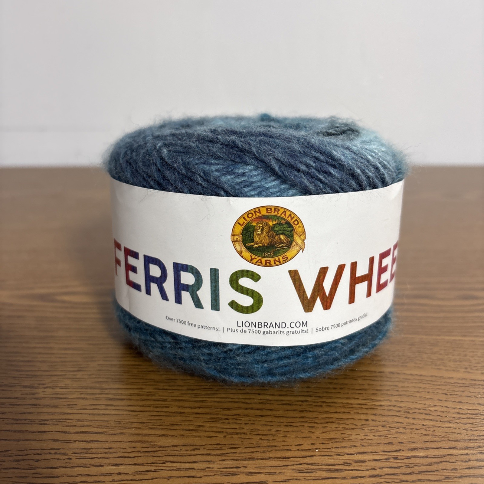 Lion Brand Ferris Wheel Yarn Full Moon Color Shades Of Blue 3oz 270 Yds