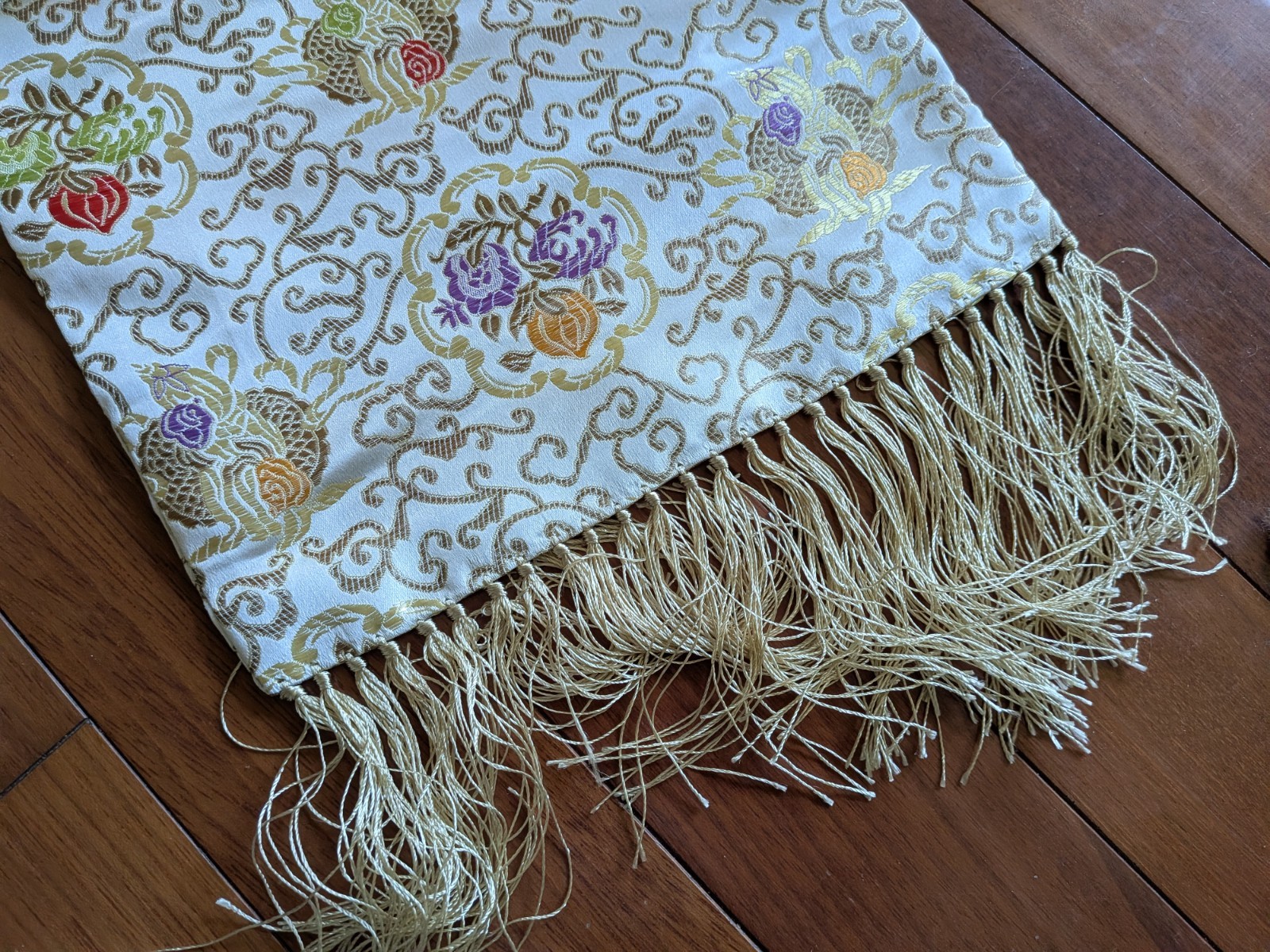 Chinese Yun Brocade Silk 100% Woven Scarf Shawl 58×10.5″ Fringed Boxed Gift Set