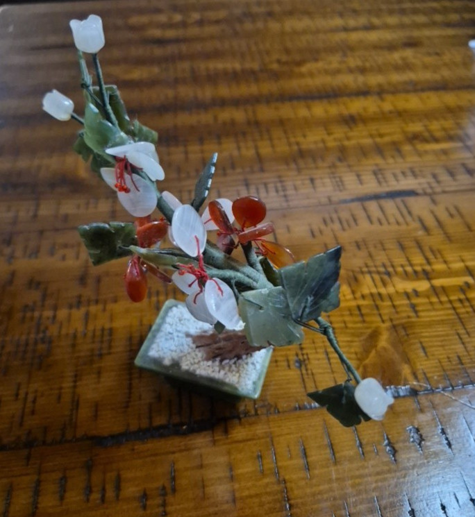 Jade Stone Bonsai Tree White Roses Carnelian Red Flowers Green Jade Leaves Base