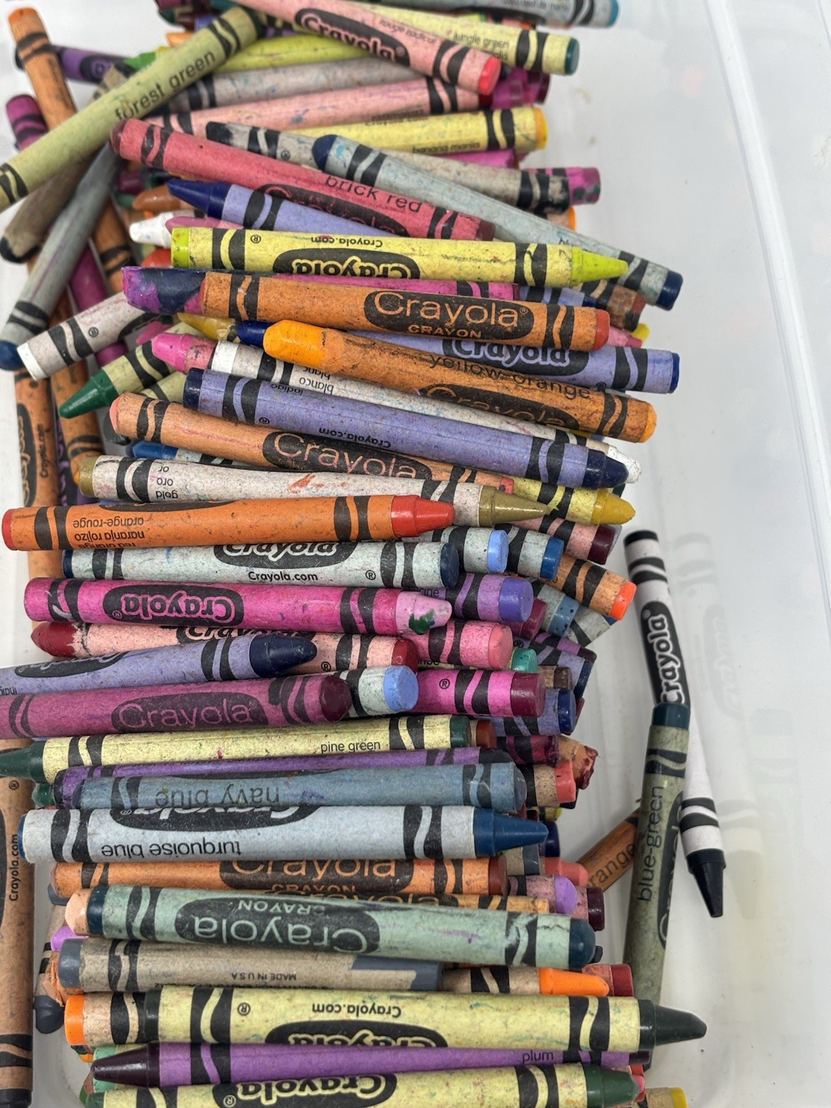 3 lbs Lot of 3 Lbs 100% Crayola Brand WHOLE WRAPPED Crayons Used Crafts Art