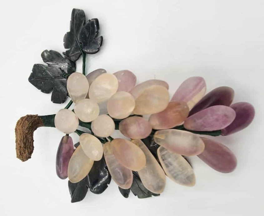 Vtg 1950’s Grape Cluster Hand Carved & Polished Quartz Grapes, Jade Leaves ~6.5″