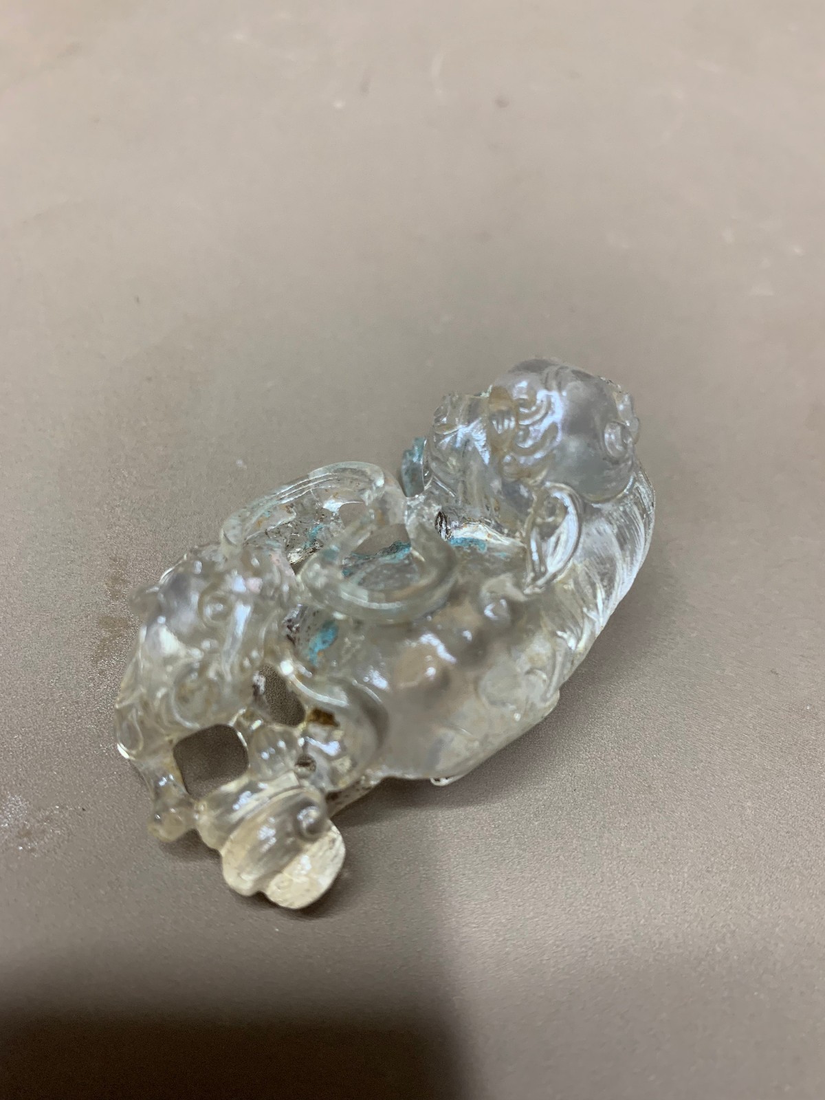 Good Quality Chinese Crystal Hand Carved *2Beasts* Little Statue